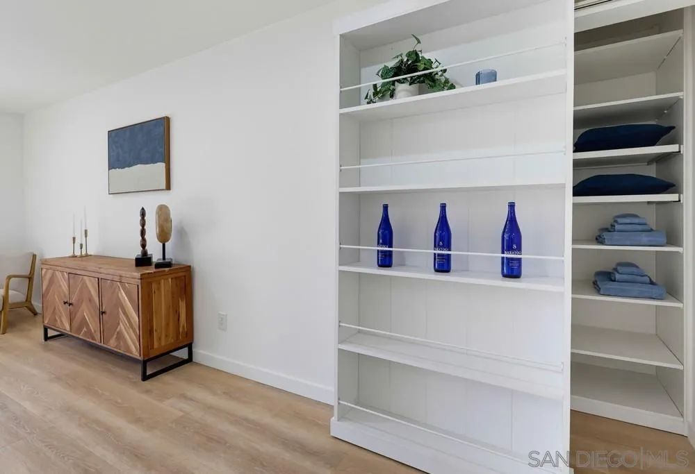 https://cdn.realtyfeed.com/cdn/127/260021292/80c00d22091d2496beca3df63c1a1ec3.webp