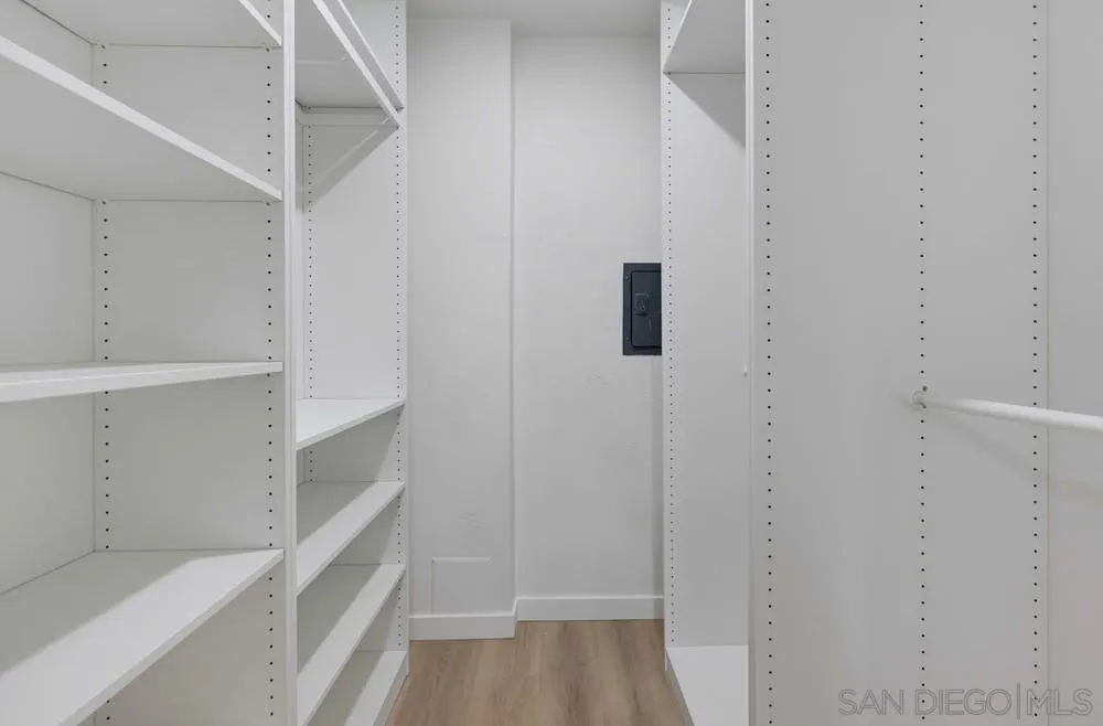 https://cdn.realtyfeed.com/cdn/127/260021292/d7fbc76ec57921f292f6cf153e454f34.webp