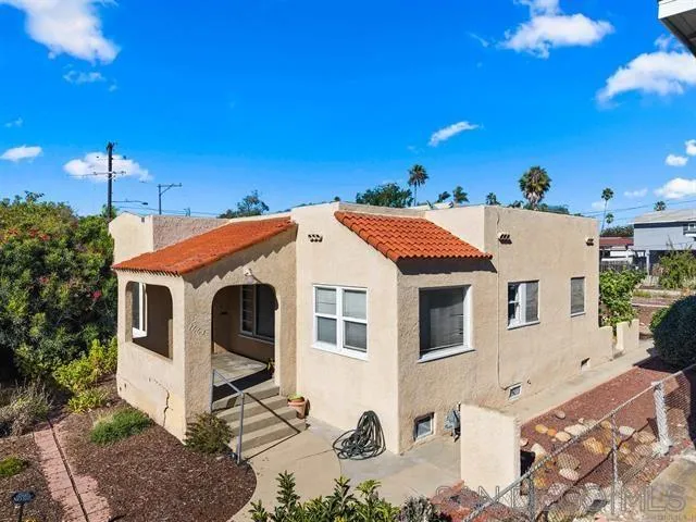 4663 Campus Ave, San Diego, CA 92116 - Main photo, San Diego, CA
