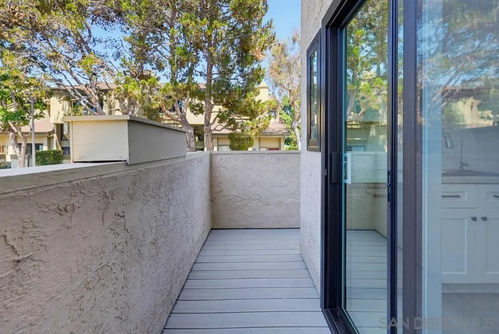 https://cdn.realtyfeed.com/cdn/127/260021294/39edbd0a98469941f45e99373a5bf7aa.webp