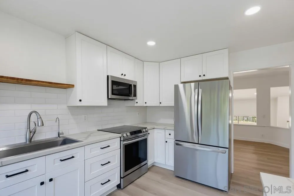 https://cdn.realtyfeed.com/cdn/127/260021294/800bbc0e6d7c03b9fc01d8d923f7601c.webp