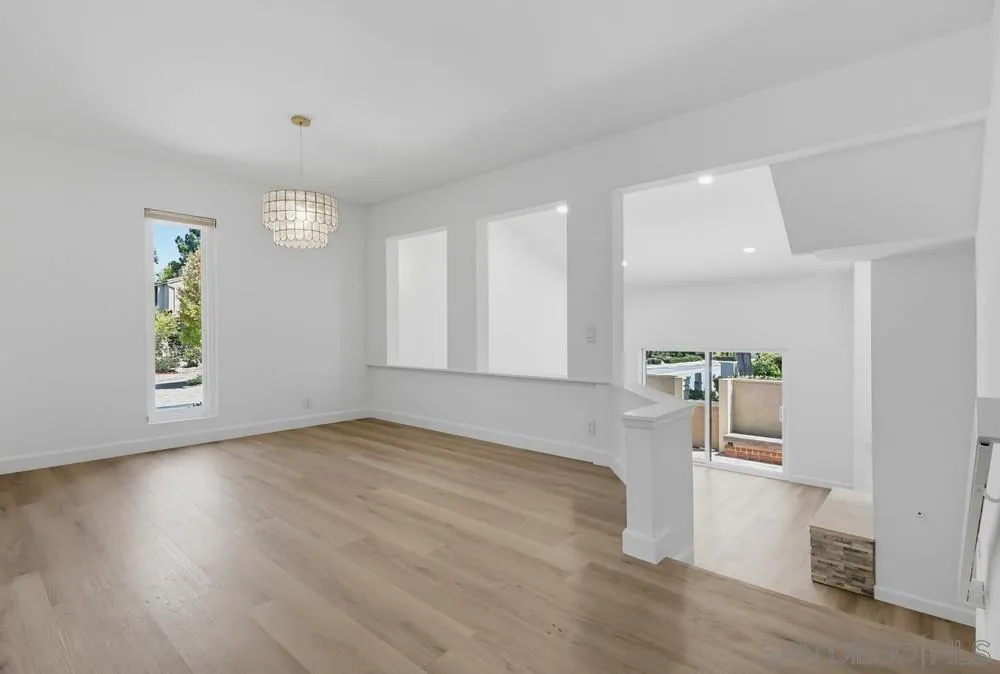 https://cdn.realtyfeed.com/cdn/127/260021294/d4fa7fafc11458c3e6061189c4e9e9cb.webp