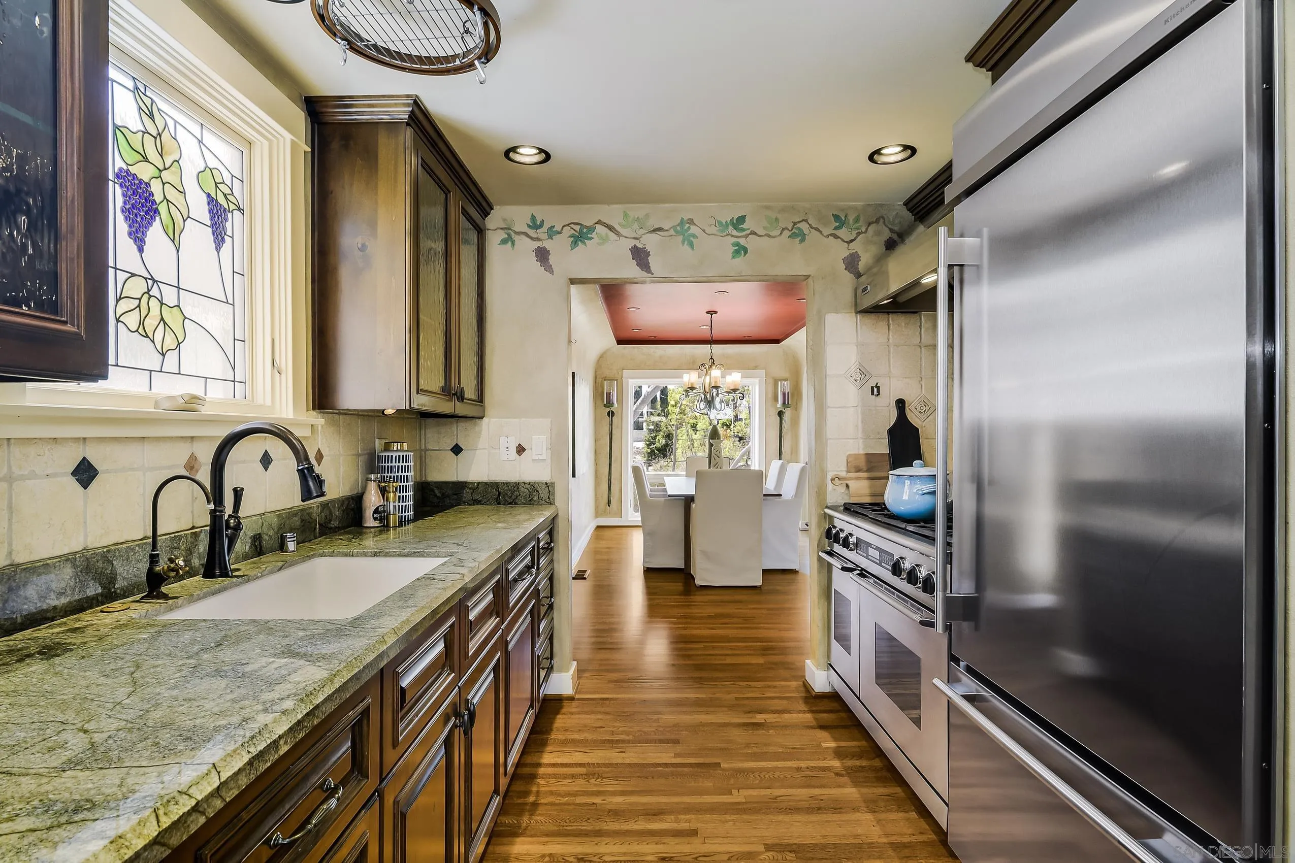 https://cdn.realtyfeed.com/cdn/127/260021297/012e9023c57fbf29c64695e954470cd6.webp