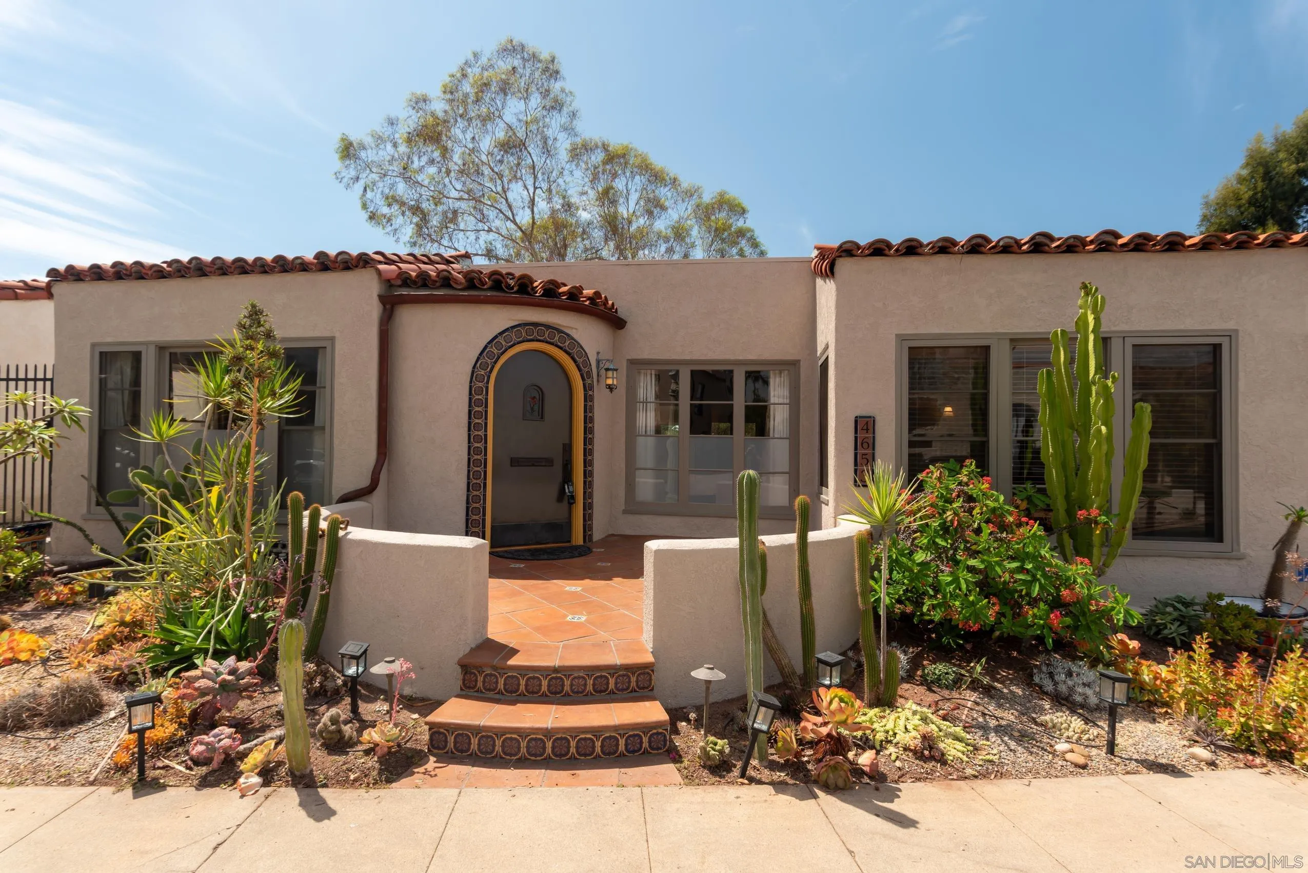 https://cdn.realtyfeed.com/cdn/127/260021297/10ad99bdfa49db842e9426c071a5f4d0.webp