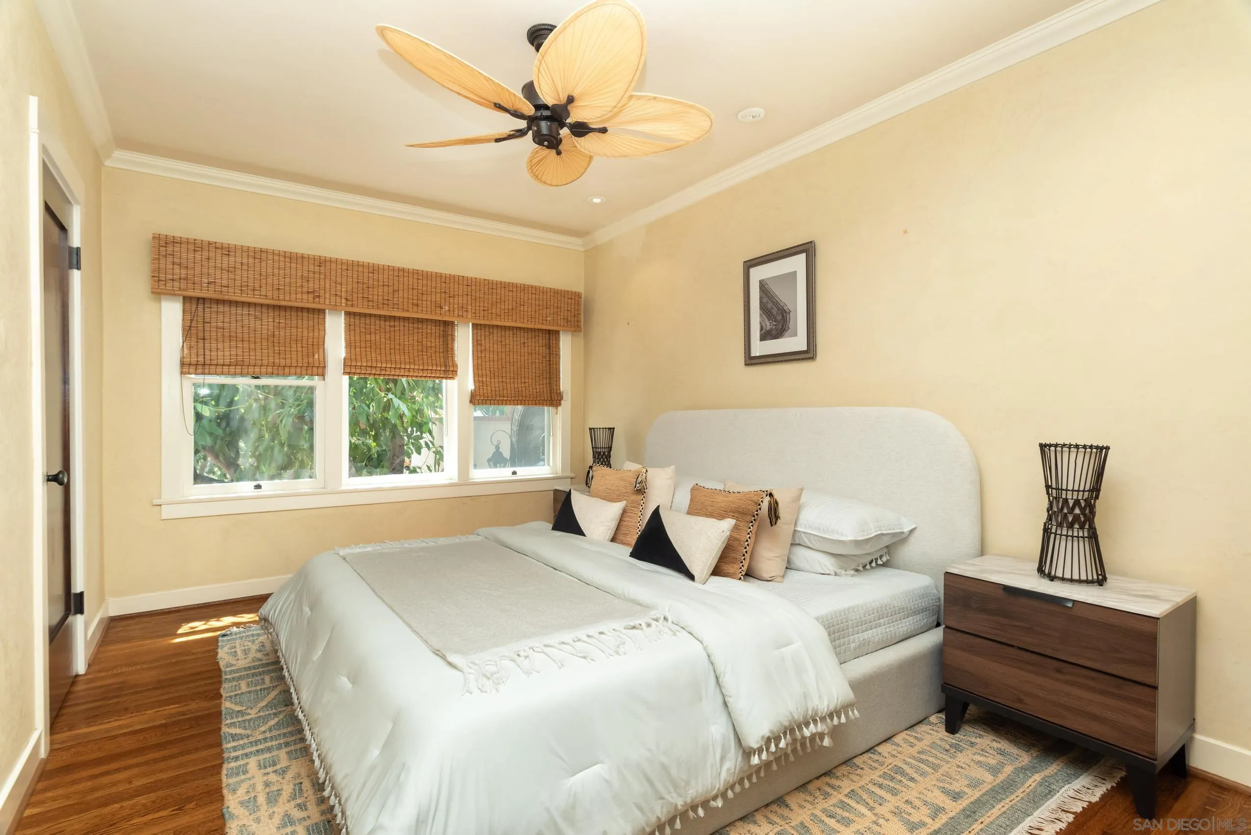 https://cdn.realtyfeed.com/cdn/127/260021297/36160cd108b5e41e74274c8a8880cbd6.webp
