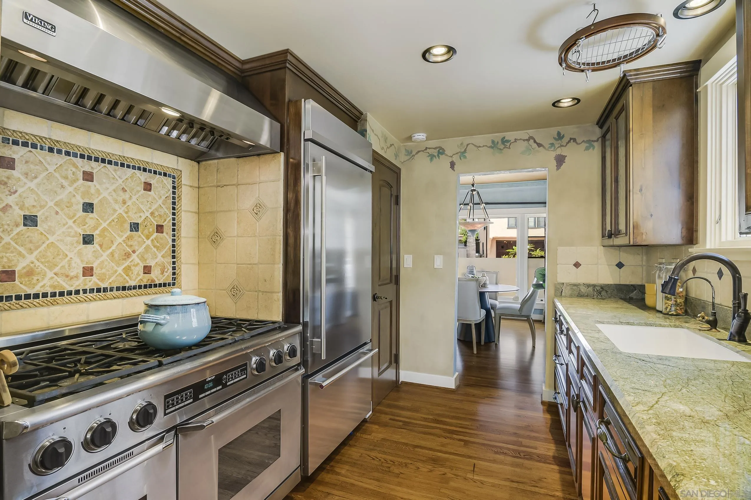 https://cdn.realtyfeed.com/cdn/127/260021297/3a116a2938dbdffa268039da0bffc29c.webp