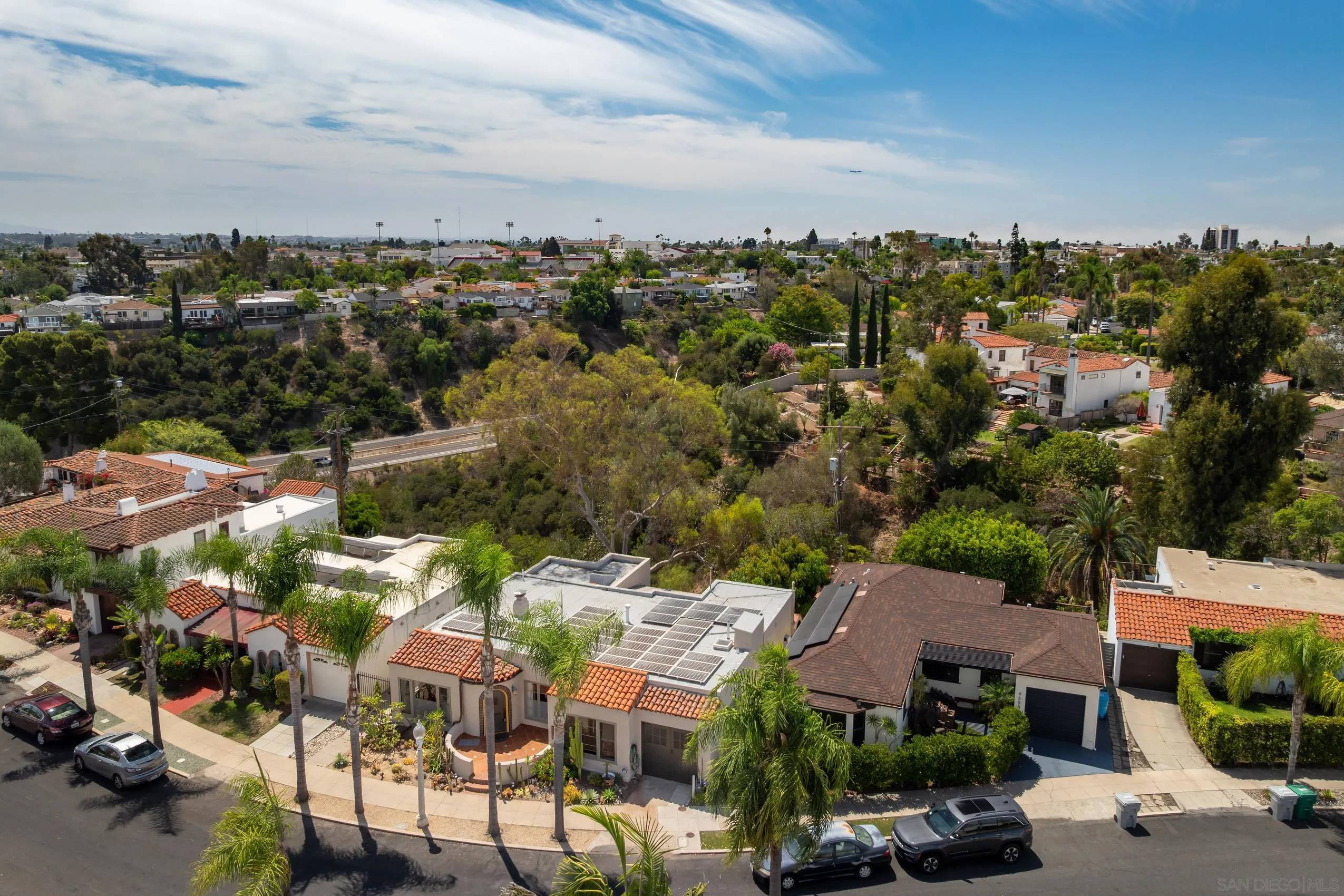 https://cdn.realtyfeed.com/cdn/127/260021297/5a36f679bc06e827e240321a7ca10818.webp