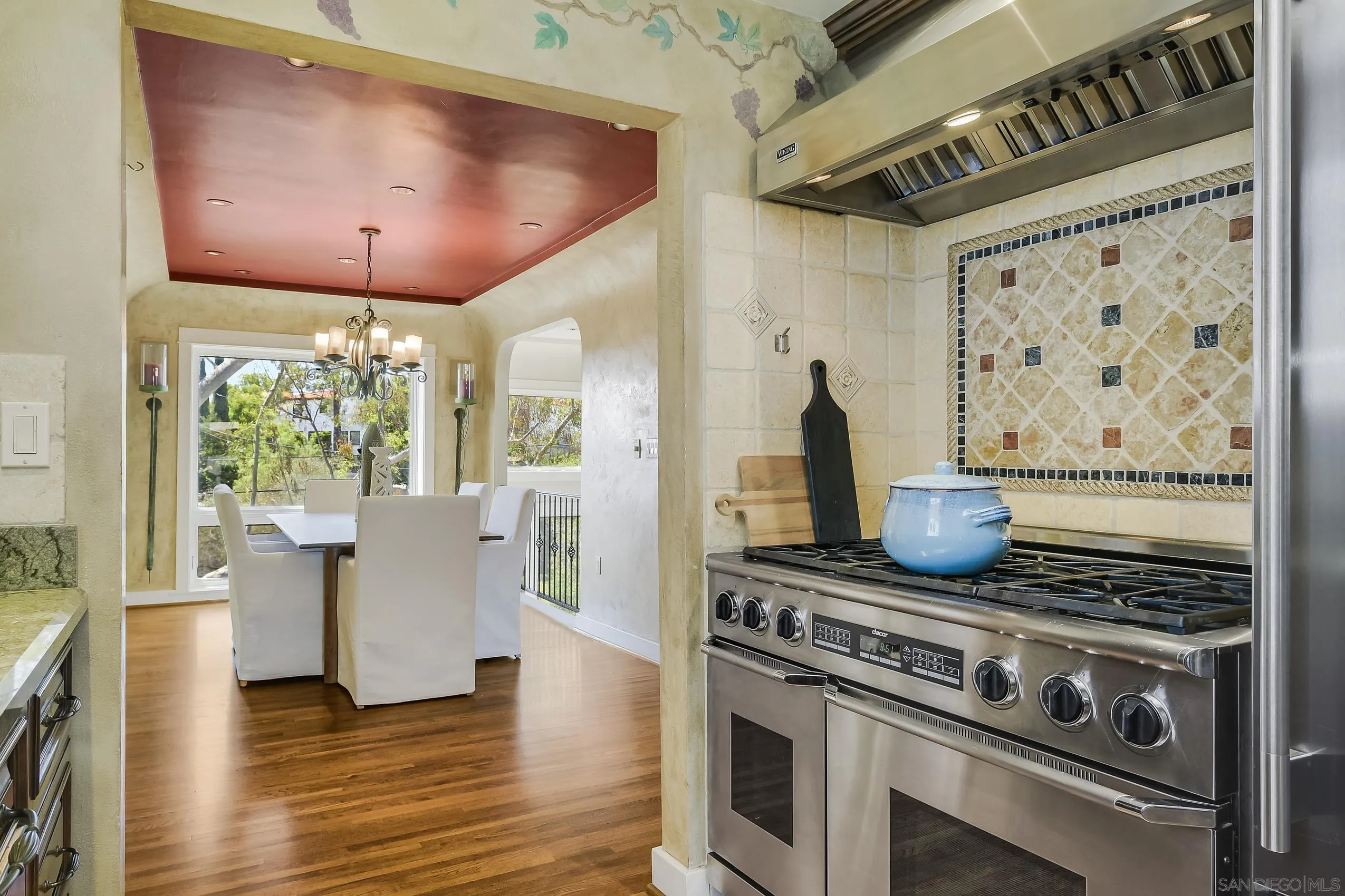https://cdn.realtyfeed.com/cdn/127/260021297/8653c1f2425f146ab3ab8917fed20f7c.webp