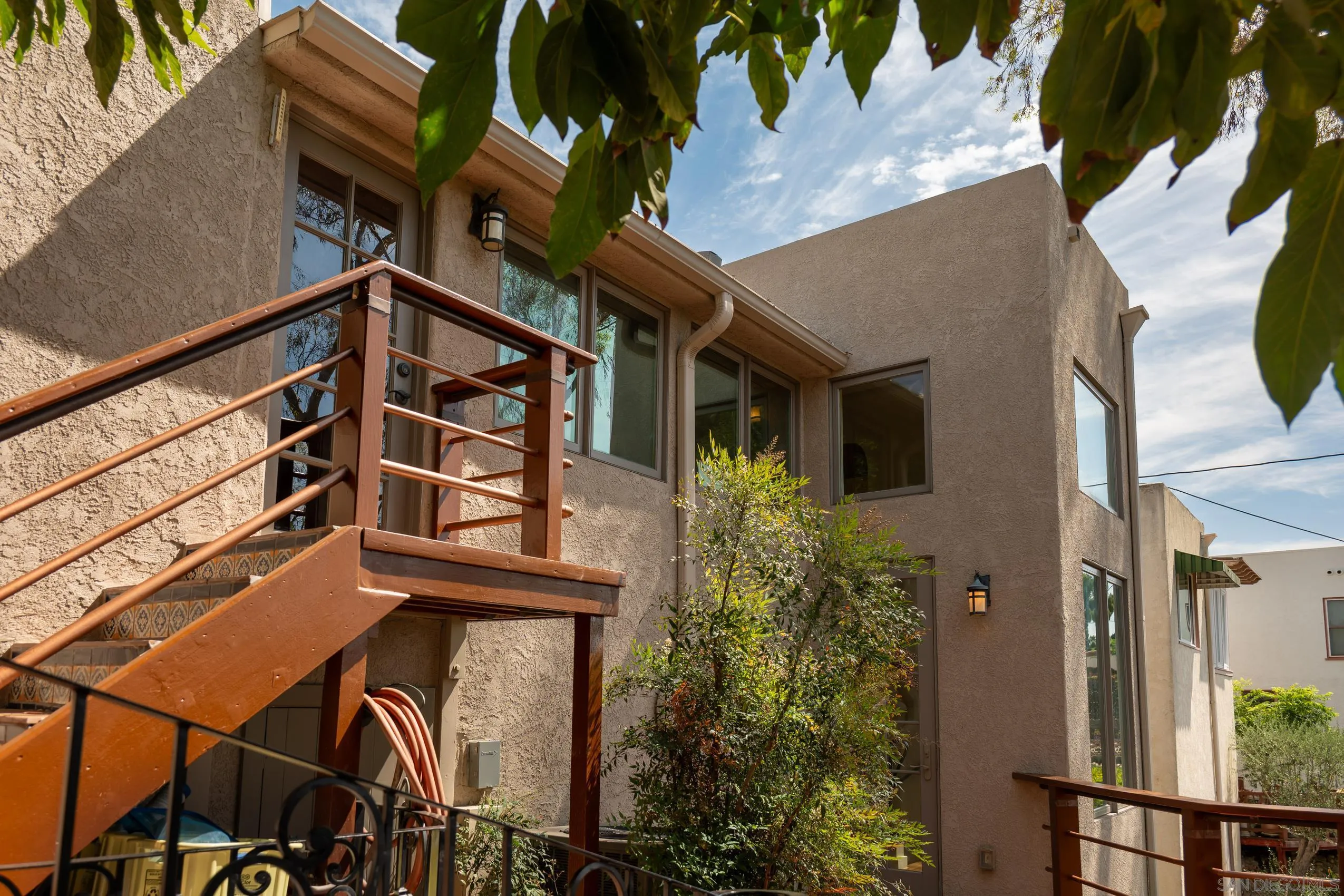 https://cdn.realtyfeed.com/cdn/127/260021297/c218c61f45773ad3c220f4b8d24c26df.webp