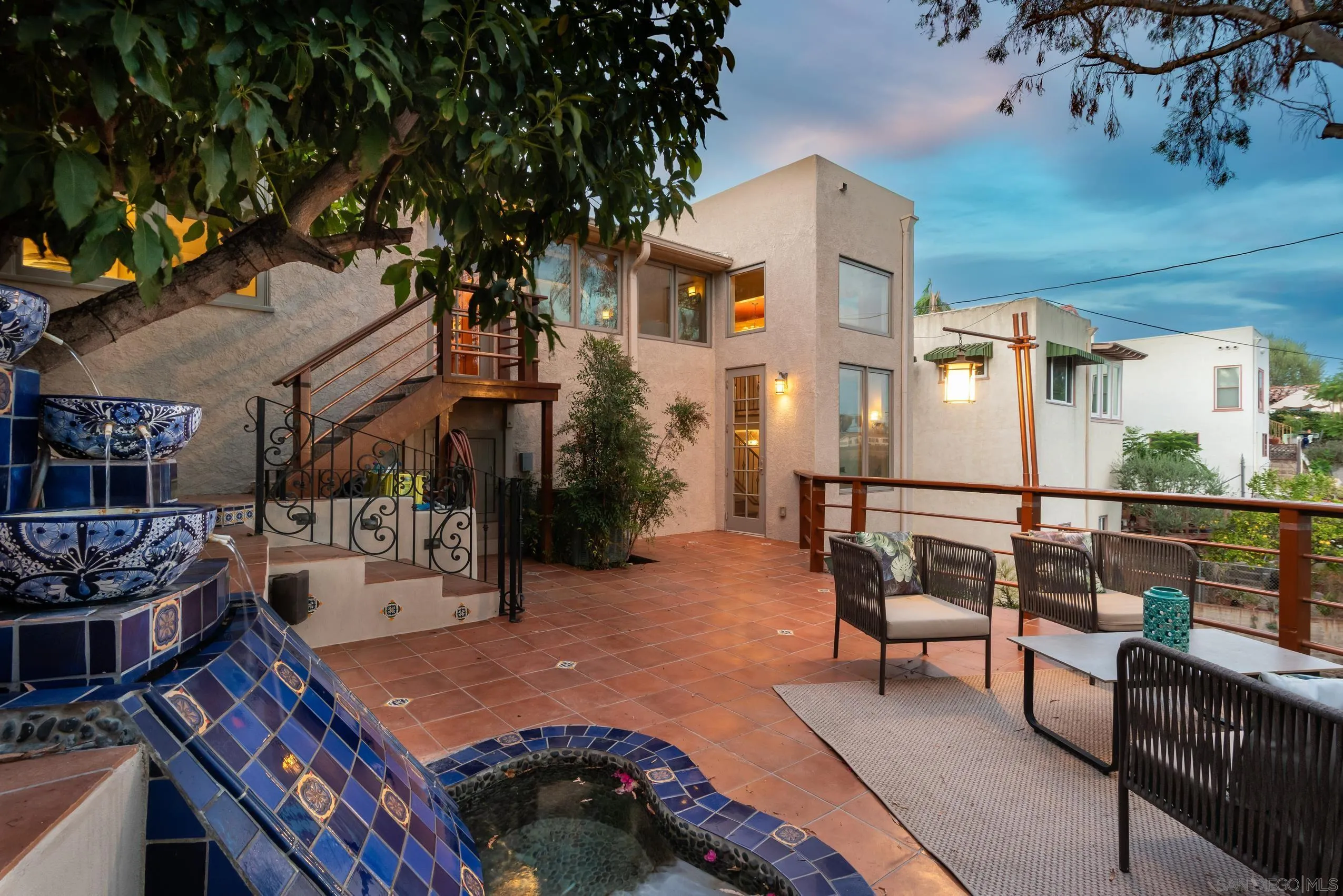 https://cdn.realtyfeed.com/cdn/127/260021297/eafb1f6f16ad6165faa60d289a3f1df9.webp