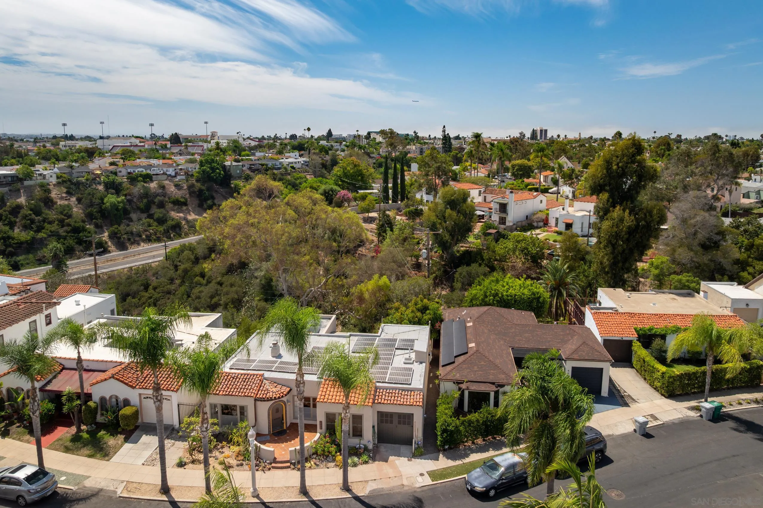https://cdn.realtyfeed.com/cdn/127/260021297/f96816e89ce1f6e7973021f999049822.webp