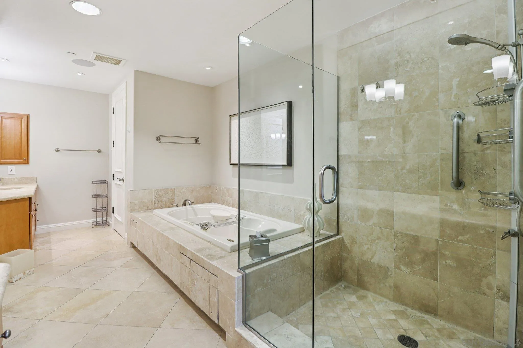 Photo #25: 2600213 Listing: Photo #25