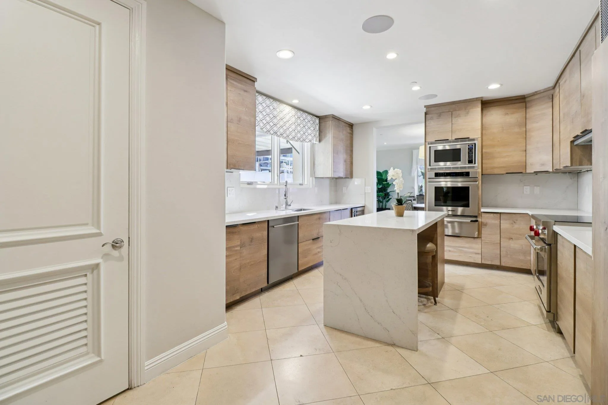 Photo #17: 2600213 Listing: Photo #17