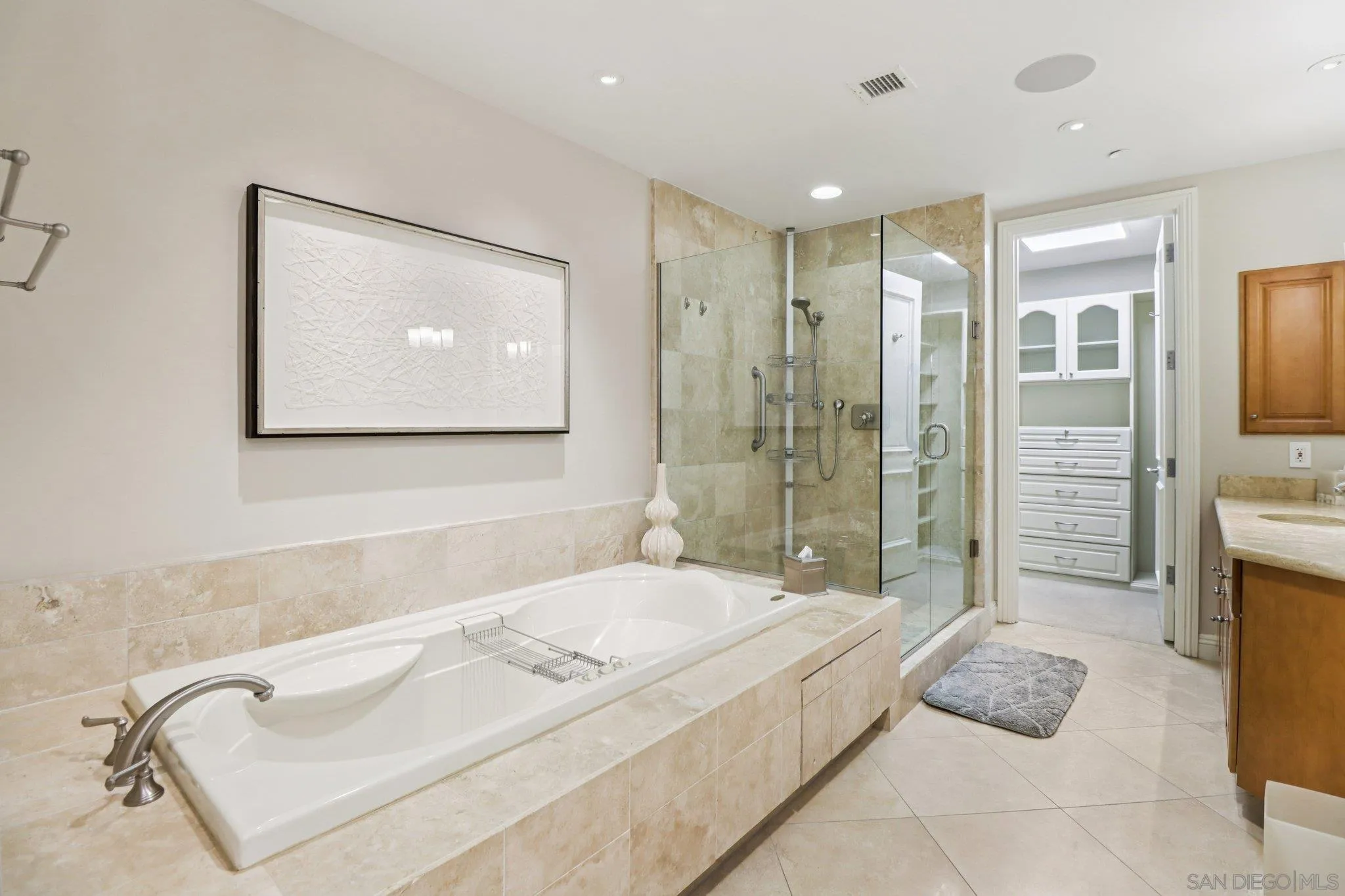 Photo #24: 2600213 Listing: Photo #24