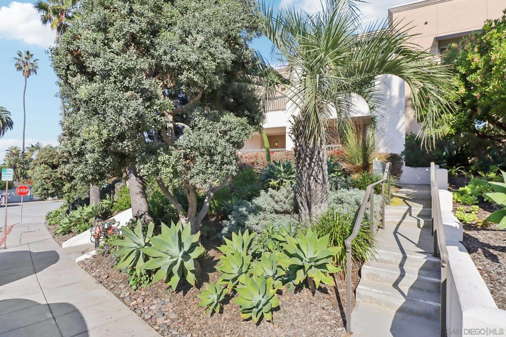 Photo #3: 2600213 Listing: Photo #3