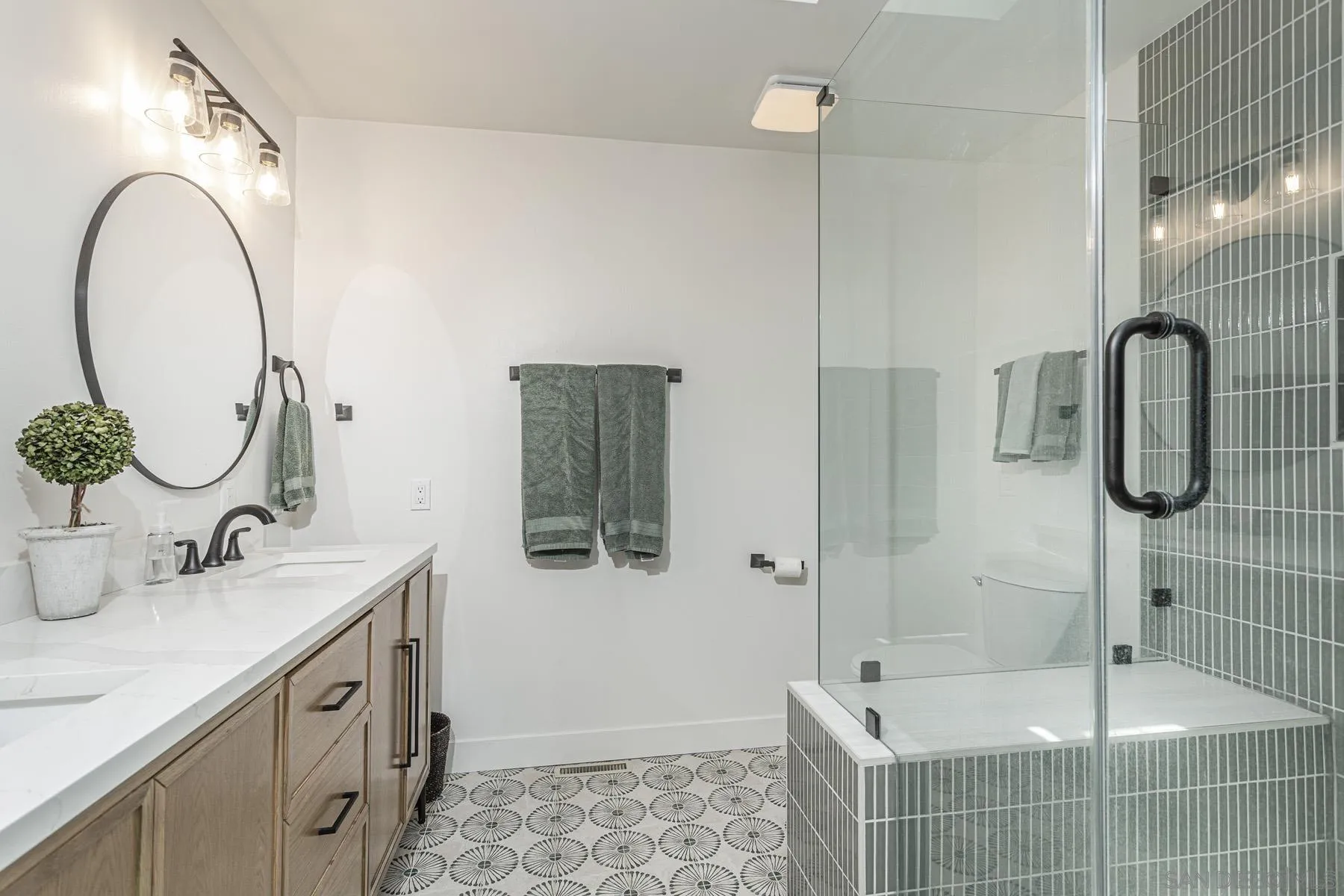 https://cdn.realtyfeed.com/cdn/127/260021300/56c7aea686f3ea0d02965c8d7d75cb15.webp