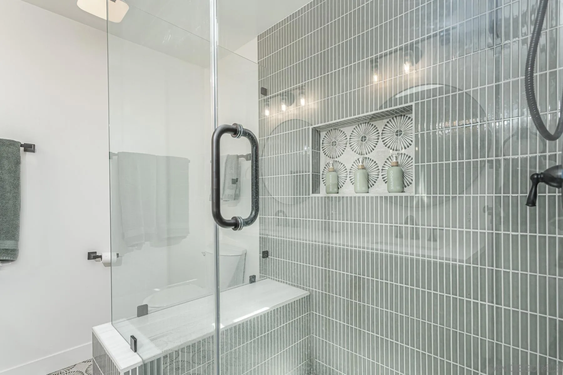 https://cdn.realtyfeed.com/cdn/127/260021300/c915d13dec07a778c87409145d5128d7.webp