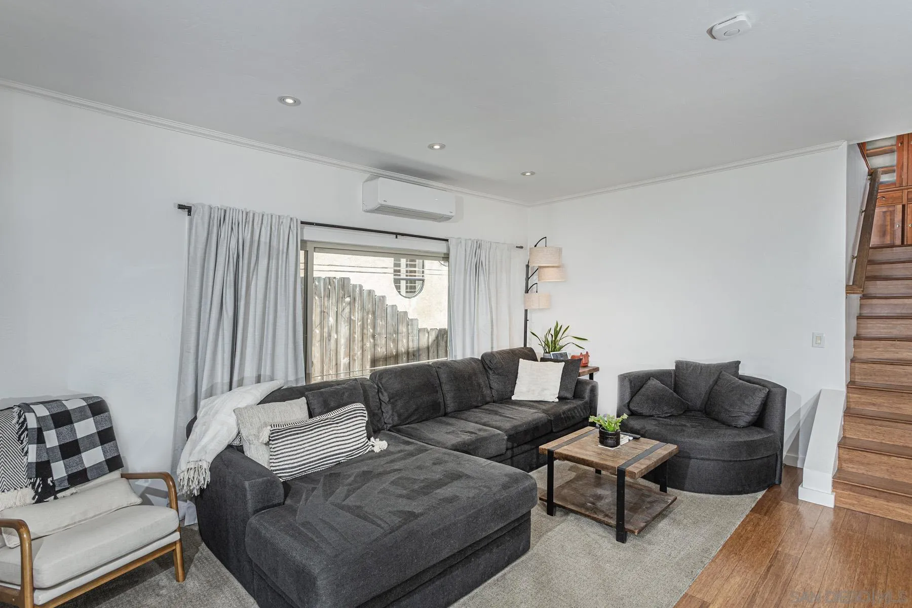 https://cdn.realtyfeed.com/cdn/127/260021300/eb6f22e3fd14a5836e1a2469069e451d.webp