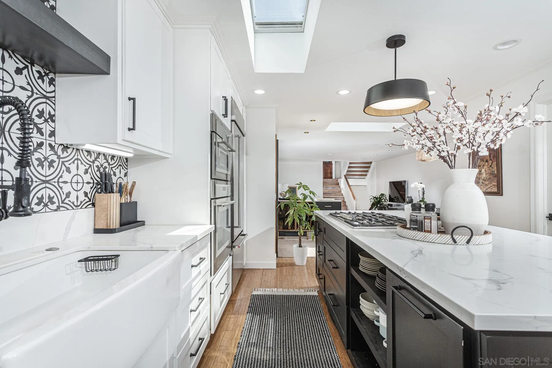 https://cdn.realtyfeed.com/cdn/127/260021300/fb9d648ba50f1afe356ef503e155cbeb.webp