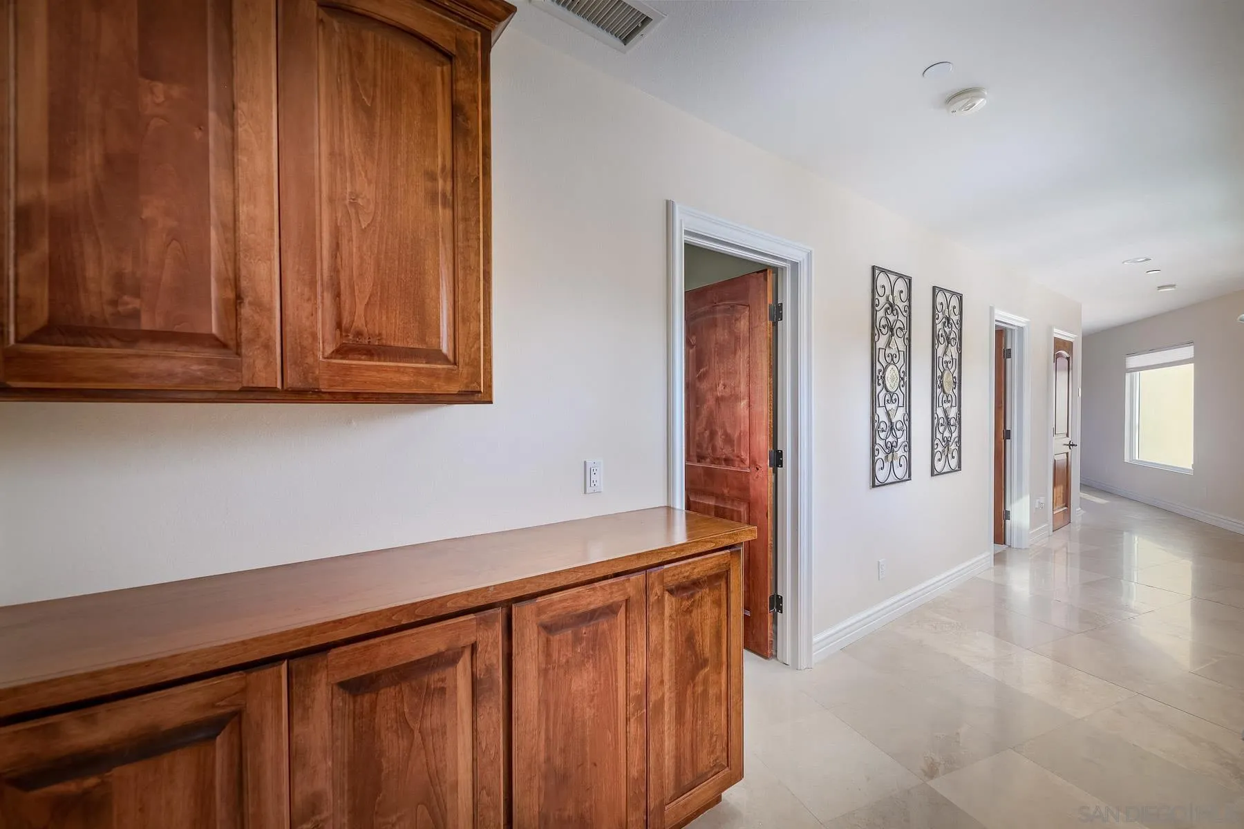 https://cdn.realtyfeed.com/cdn/127/260021302/25edc7ec1e8ffde29cdcf051b0123ffb.webp