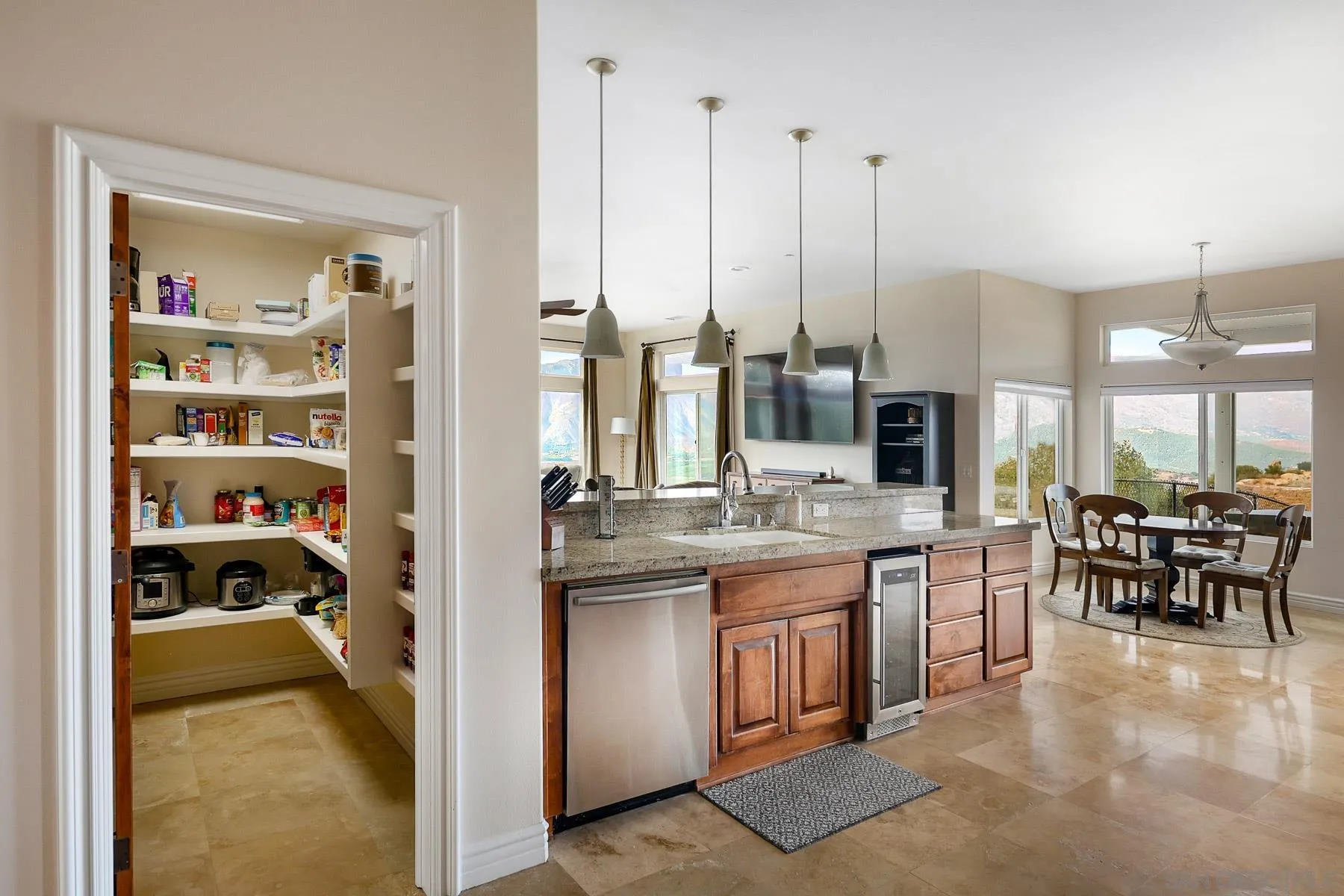 https://cdn.realtyfeed.com/cdn/127/260021302/36dc279a28c0761f4720d17c03704797.webp