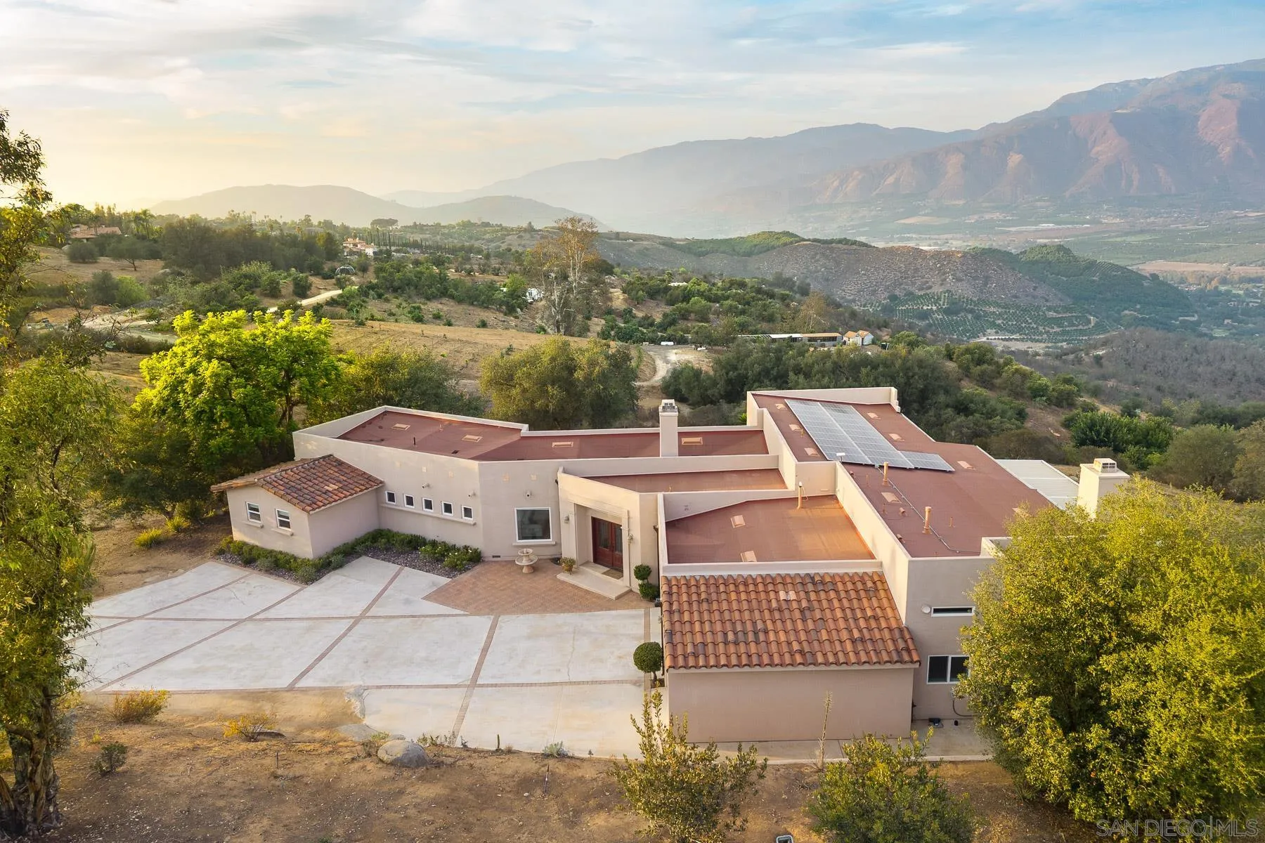 https://cdn.realtyfeed.com/cdn/127/260021302/4631e2cdc9e0ef4c91595985d6e3461e.webp