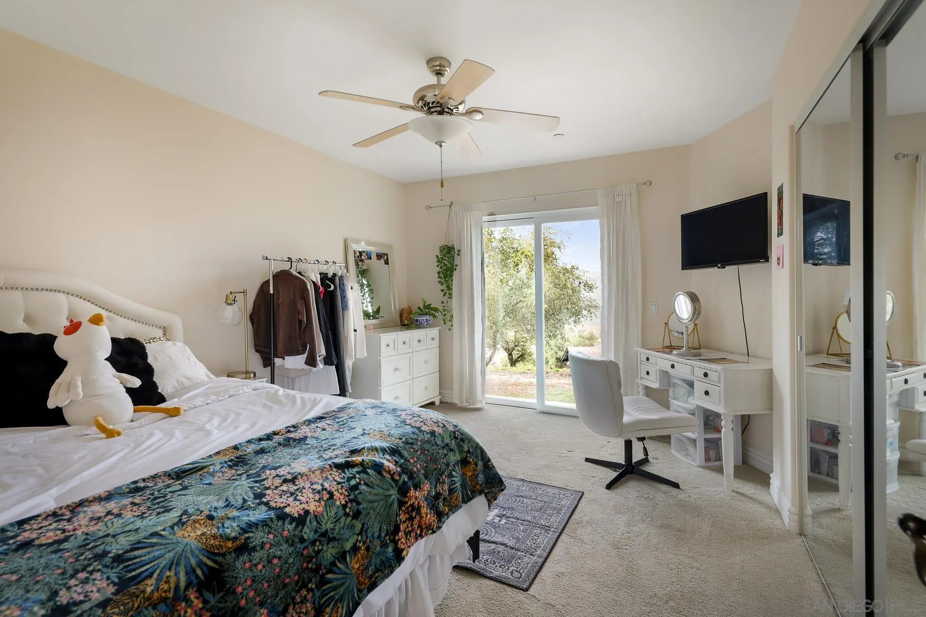 https://cdn.realtyfeed.com/cdn/127/260021302/95e51a72284f7579cc13e3162dbf1e74.webp