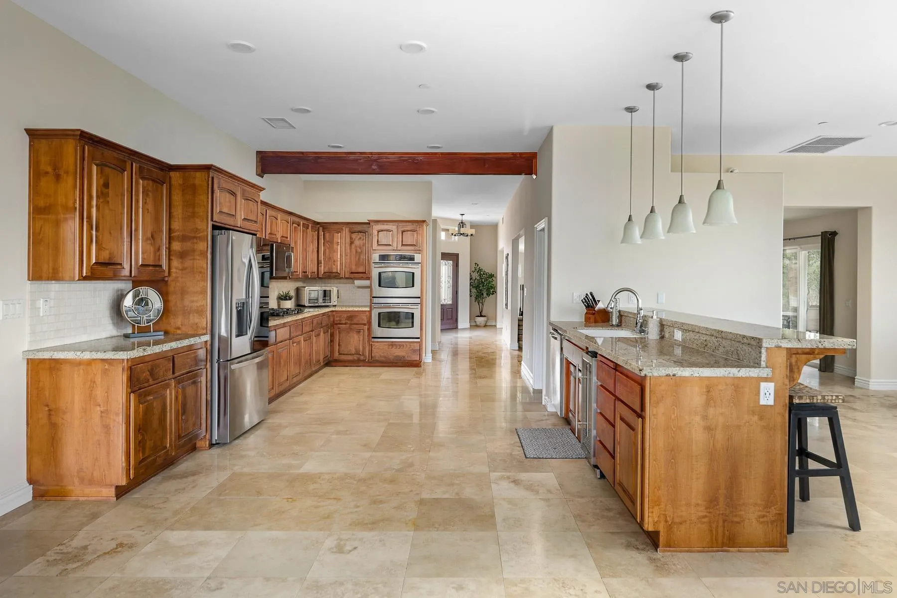 https://cdn.realtyfeed.com/cdn/127/260021302/c4045504f154e18d8f35877d15b6522b.webp