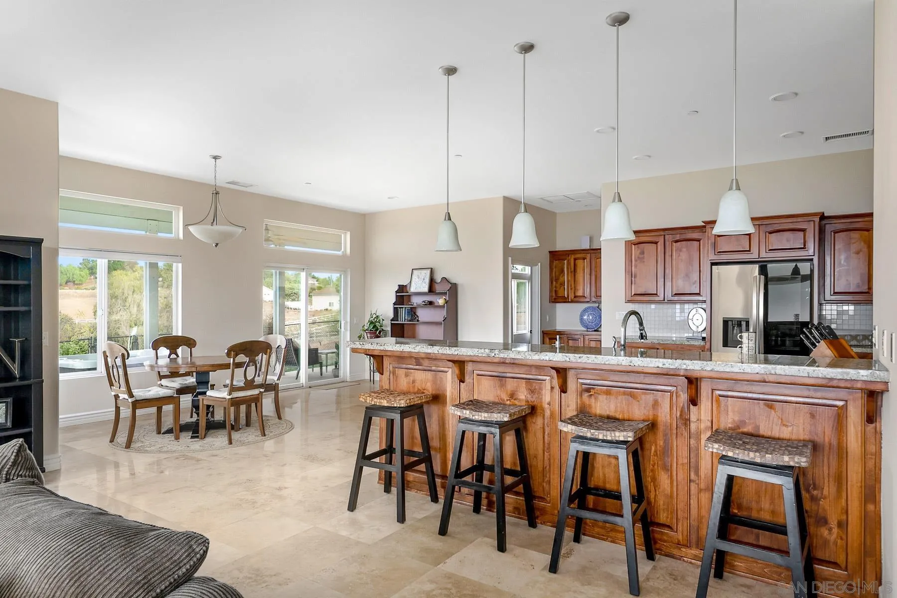 https://cdn.realtyfeed.com/cdn/127/260021302/f567af8748823a07fe5c42c60bf67e45.webp