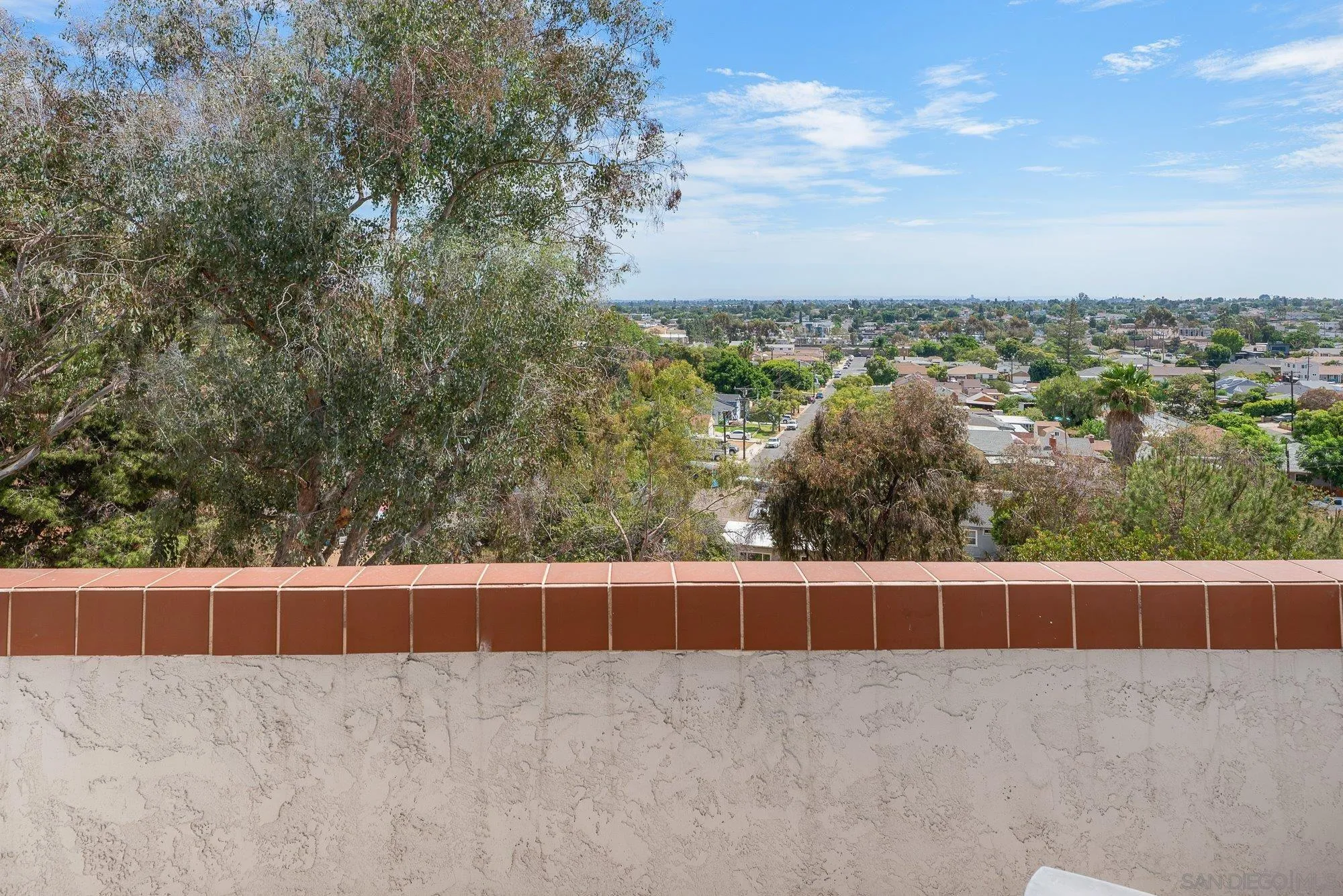 https://cdn.realtyfeed.com/cdn/127/260021305/4582a46291c11cafcf17bf9e9f50550d.webp