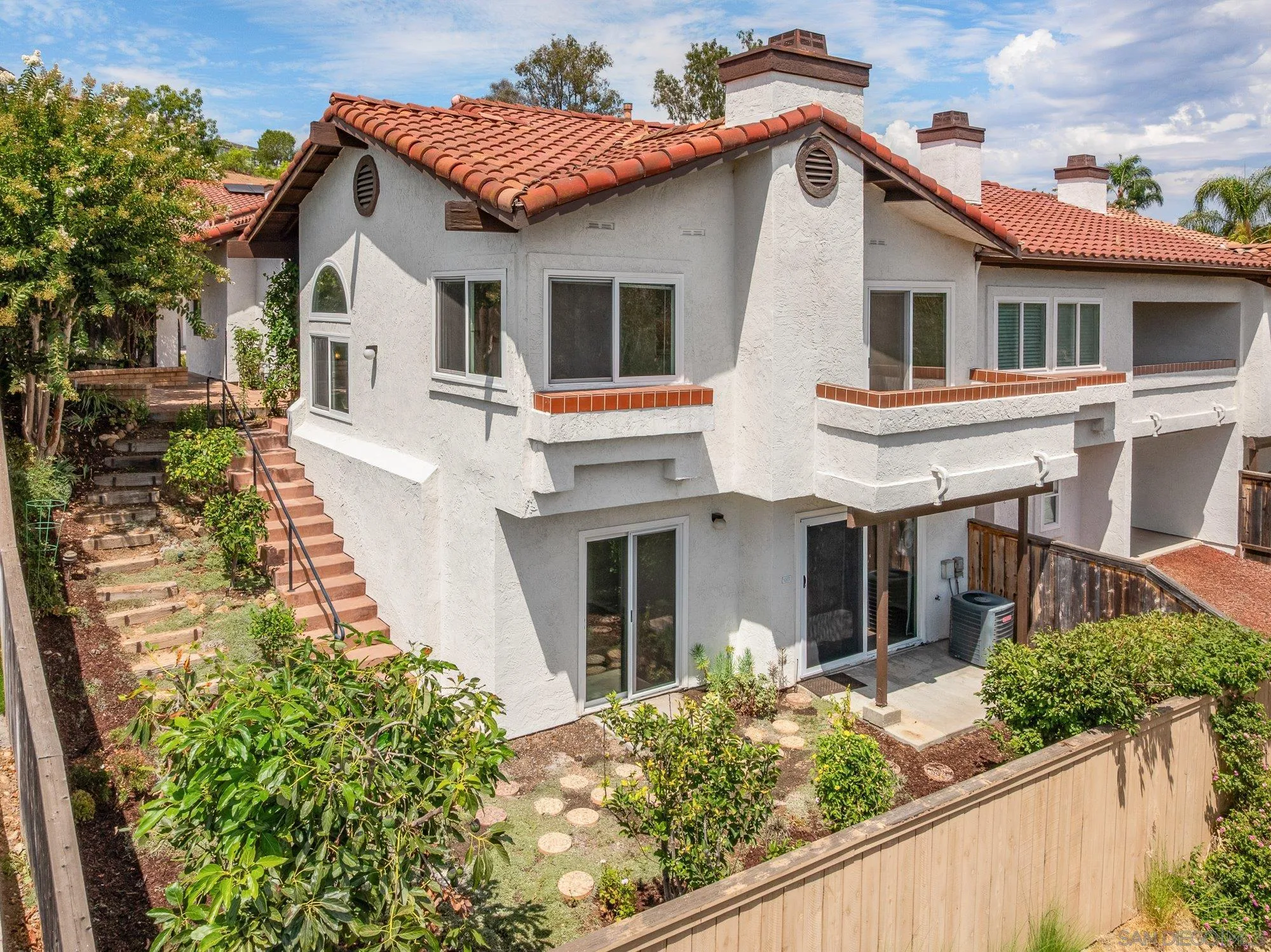 https://cdn.realtyfeed.com/cdn/127/260021305/6423d72b26cf868b1d2cd5cd9694603b.webp