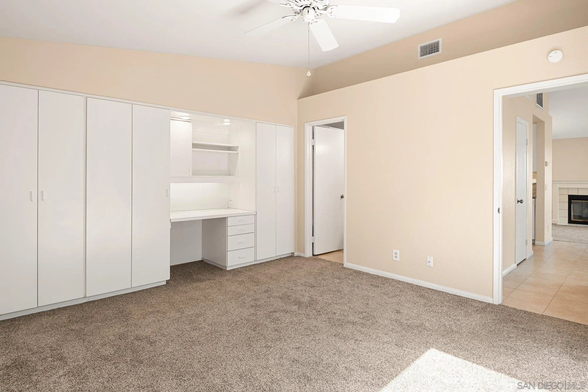 https://cdn.realtyfeed.com/cdn/127/260021305/f680e052f982cf74e9fed4cad6119e62.webp