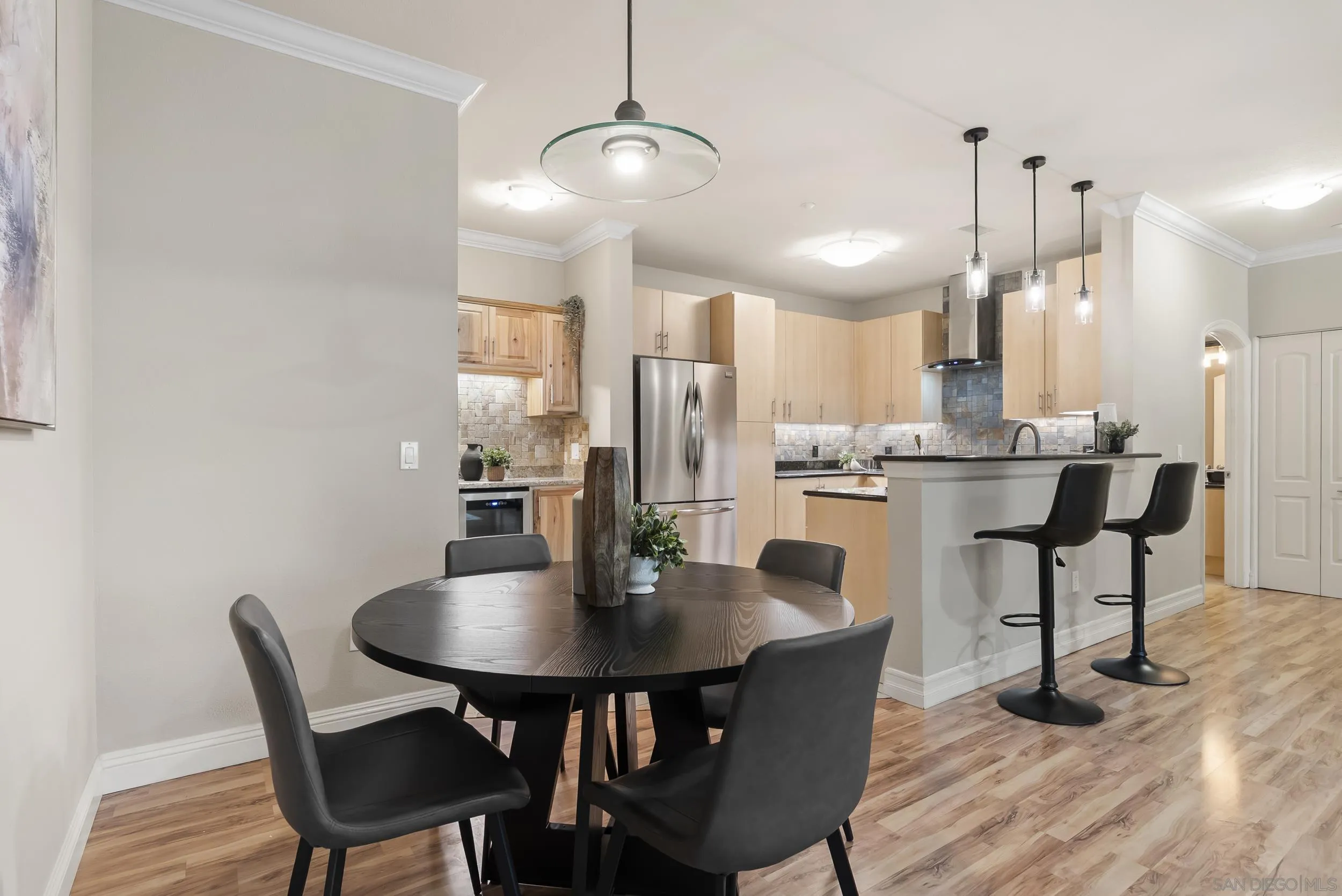 https://cdn.realtyfeed.com/cdn/127/260021309/193e7a56a72124c179085698f0ec184b.webp