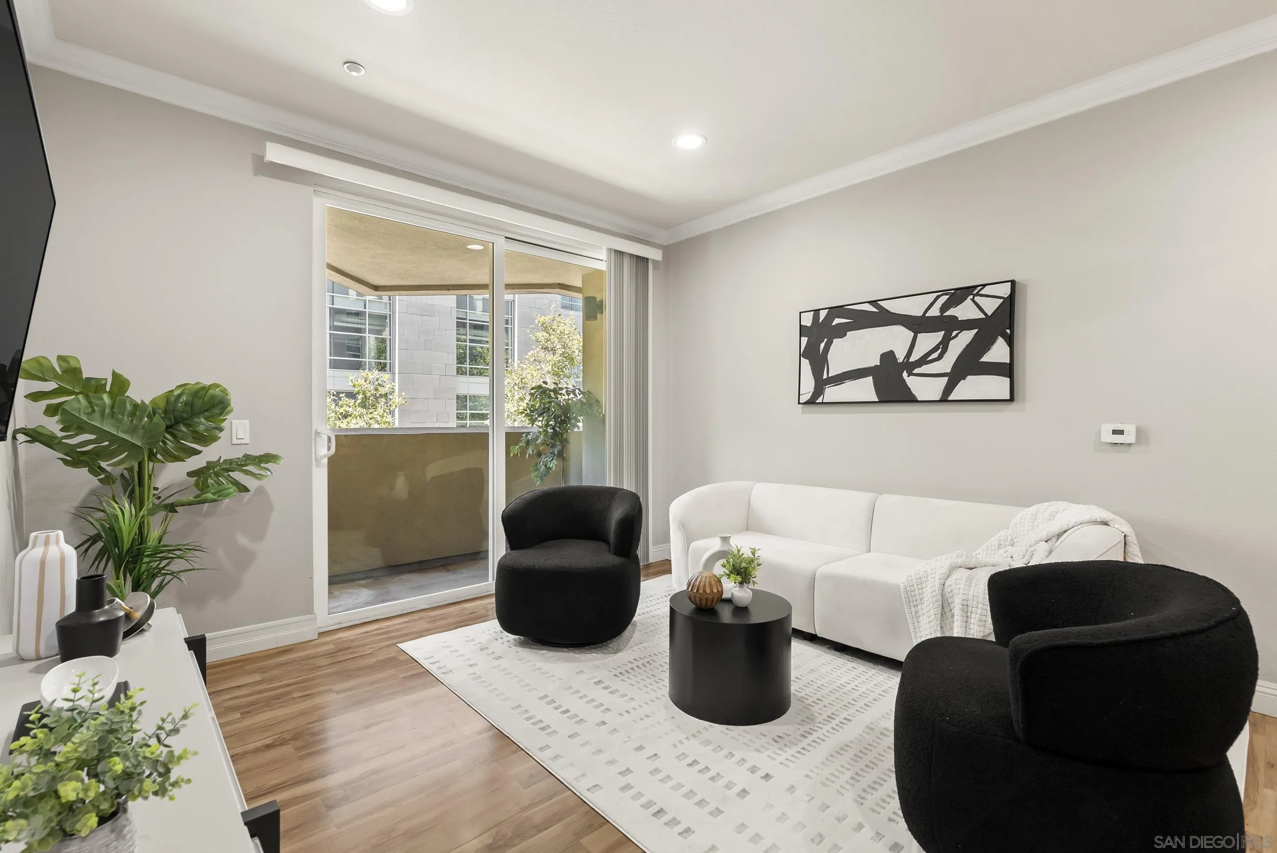 https://cdn.realtyfeed.com/cdn/127/260021309/b41f9e2779844bd4f62326fd380c6ba1.webp