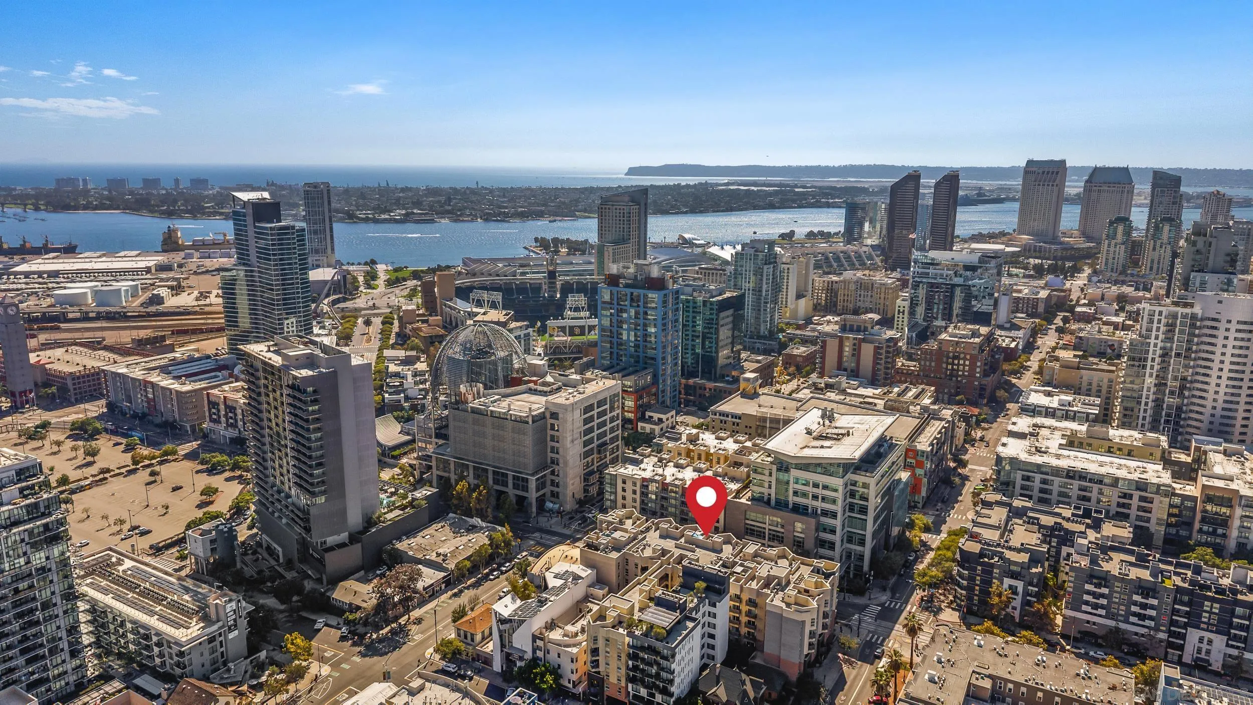 https://cdn.realtyfeed.com/cdn/127/260021309/c226e068967f7197091d19ea8b1ec2e1.webp