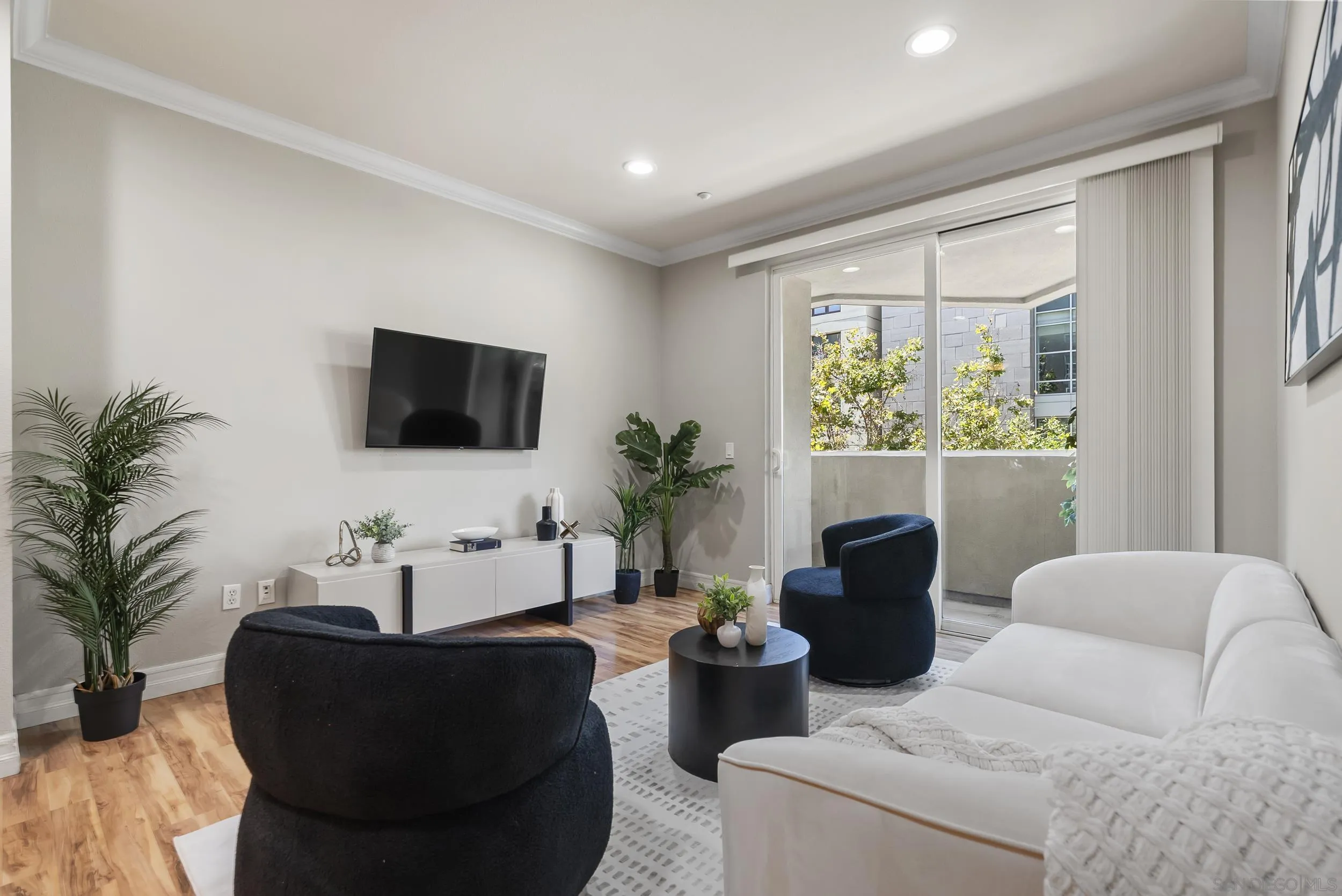 https://cdn.realtyfeed.com/cdn/127/260021309/c6a7739639bb2feb09ec969e8ee76d10.webp