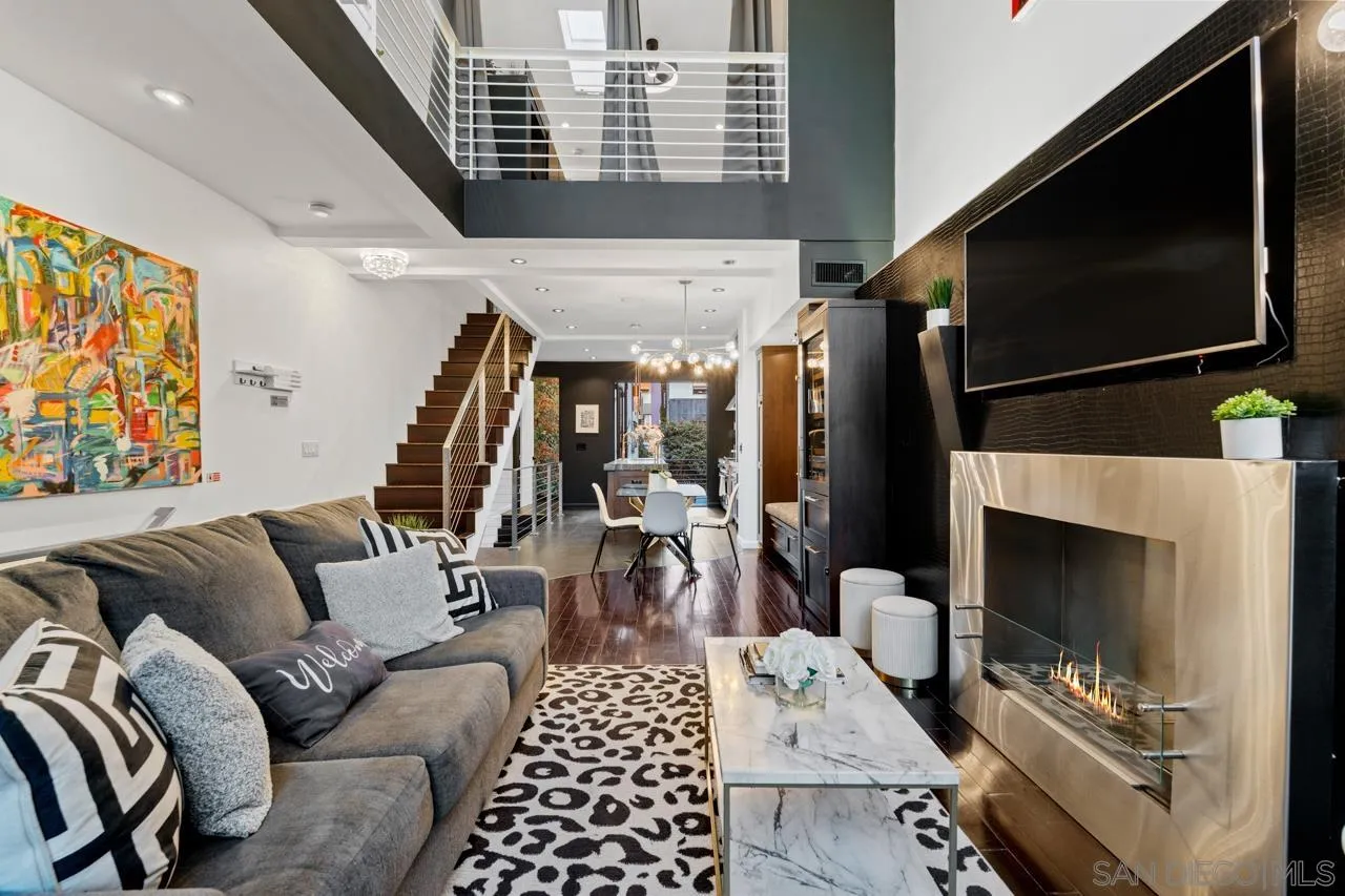 https://cdn.realtyfeed.com/cdn/127/260021312/6e3b5e3cf822062090bf962c49af00b1.webp