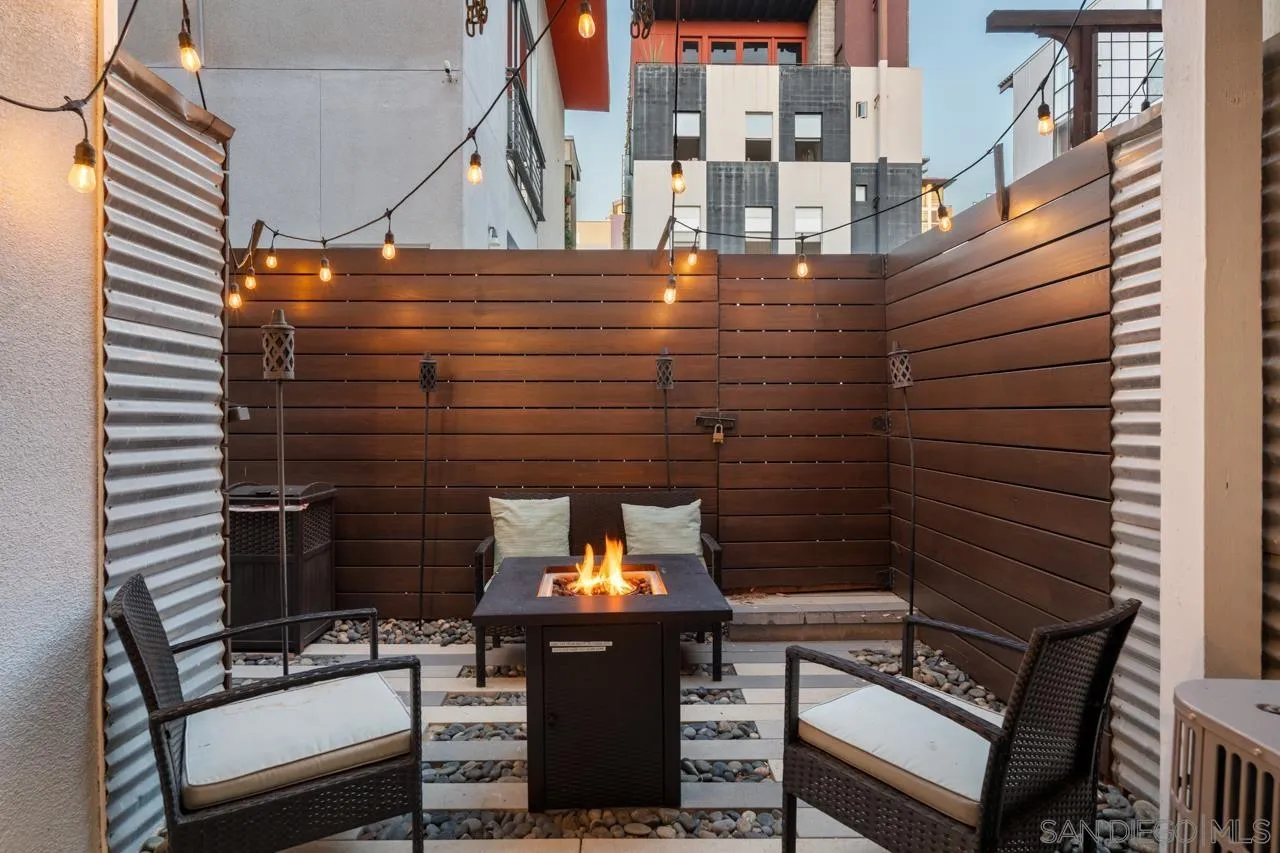 https://cdn.realtyfeed.com/cdn/127/260021312/b90da6a78f53bed6c46701eedaf6b700.webp