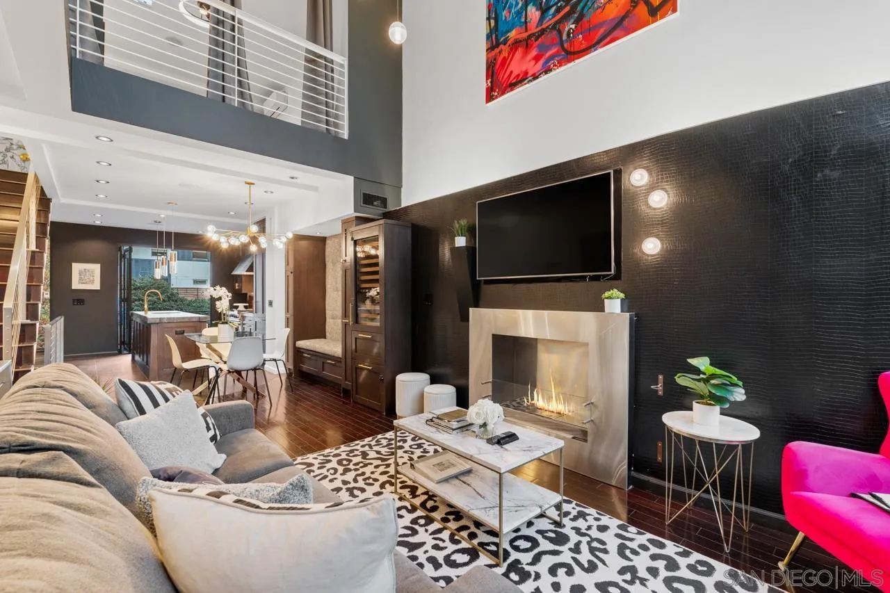 https://cdn.realtyfeed.com/cdn/127/260021312/bc36967440efcecd76ee08da55286027.webp