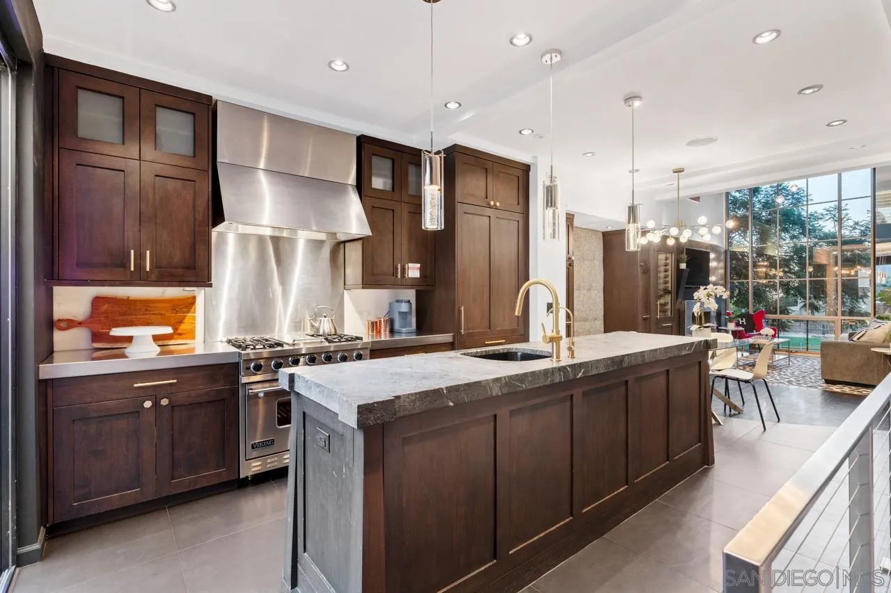 https://cdn.realtyfeed.com/cdn/127/260021312/c16f94e5c61dd3a1005bf72f552ac582.webp