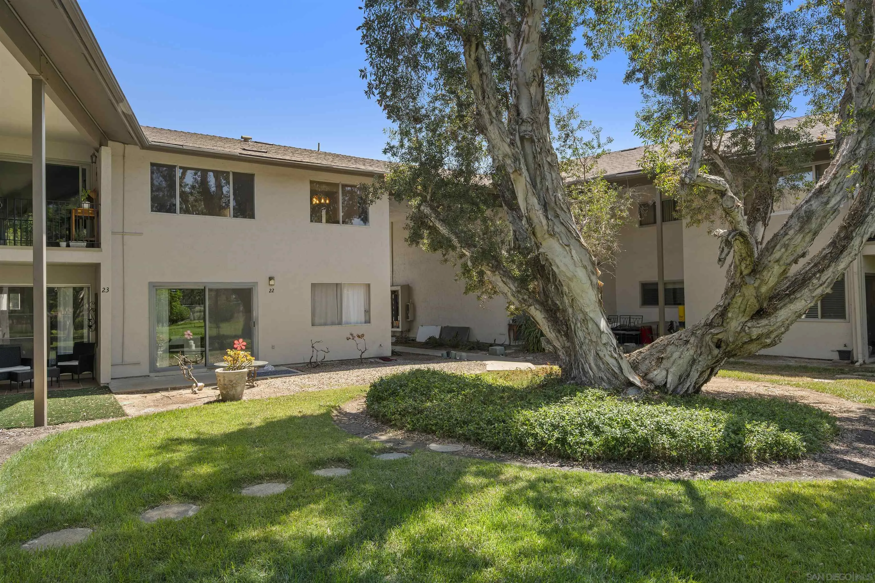 https://cdn.realtyfeed.com/cdn/127/260021313/717448dd3029bcffca4a2b1dd535ba1f.webp