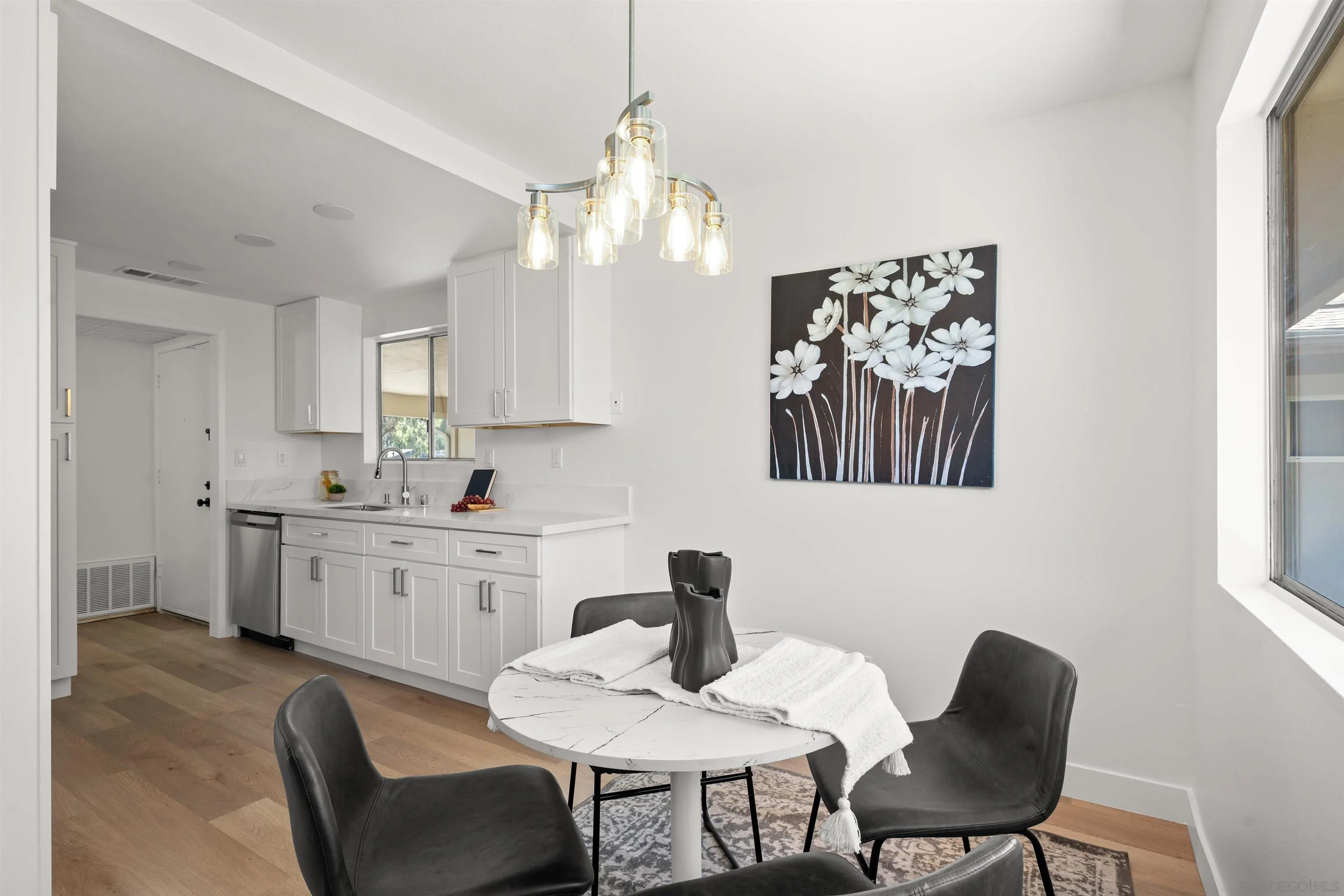 https://cdn.realtyfeed.com/cdn/127/260021313/bdf940d4ea191231c15491469d8eff0c.webp