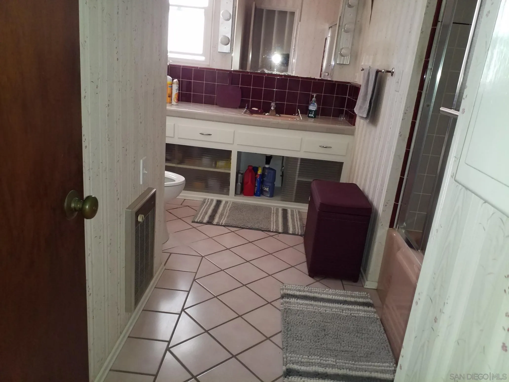 https://cdn.realtyfeed.com/cdn/127/260021314/bde645d186839b3bd201fb1841407837.webp