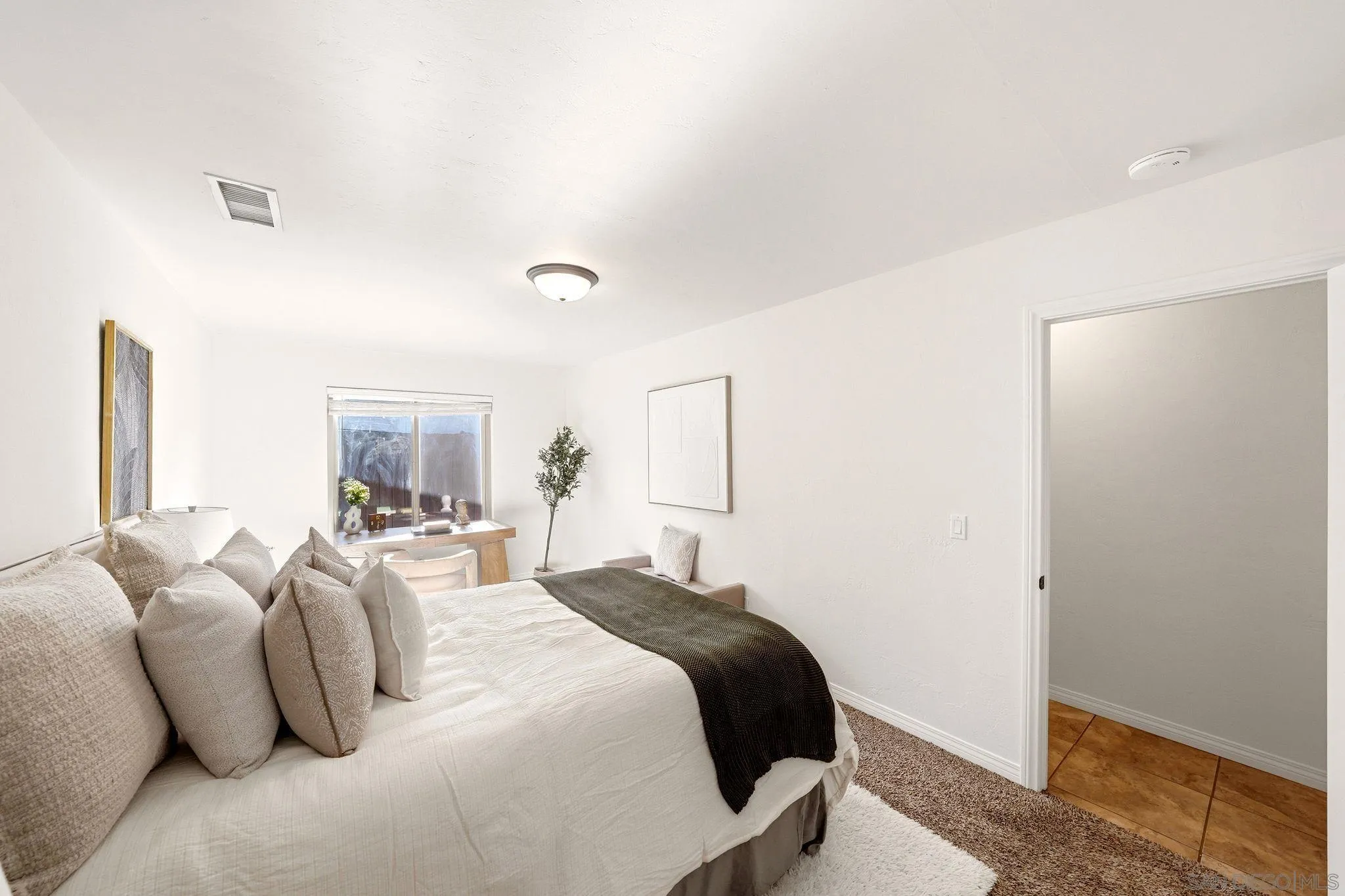 https://cdn.realtyfeed.com/cdn/127/260021315/083791bb79b069e392983e53a7403879.webp