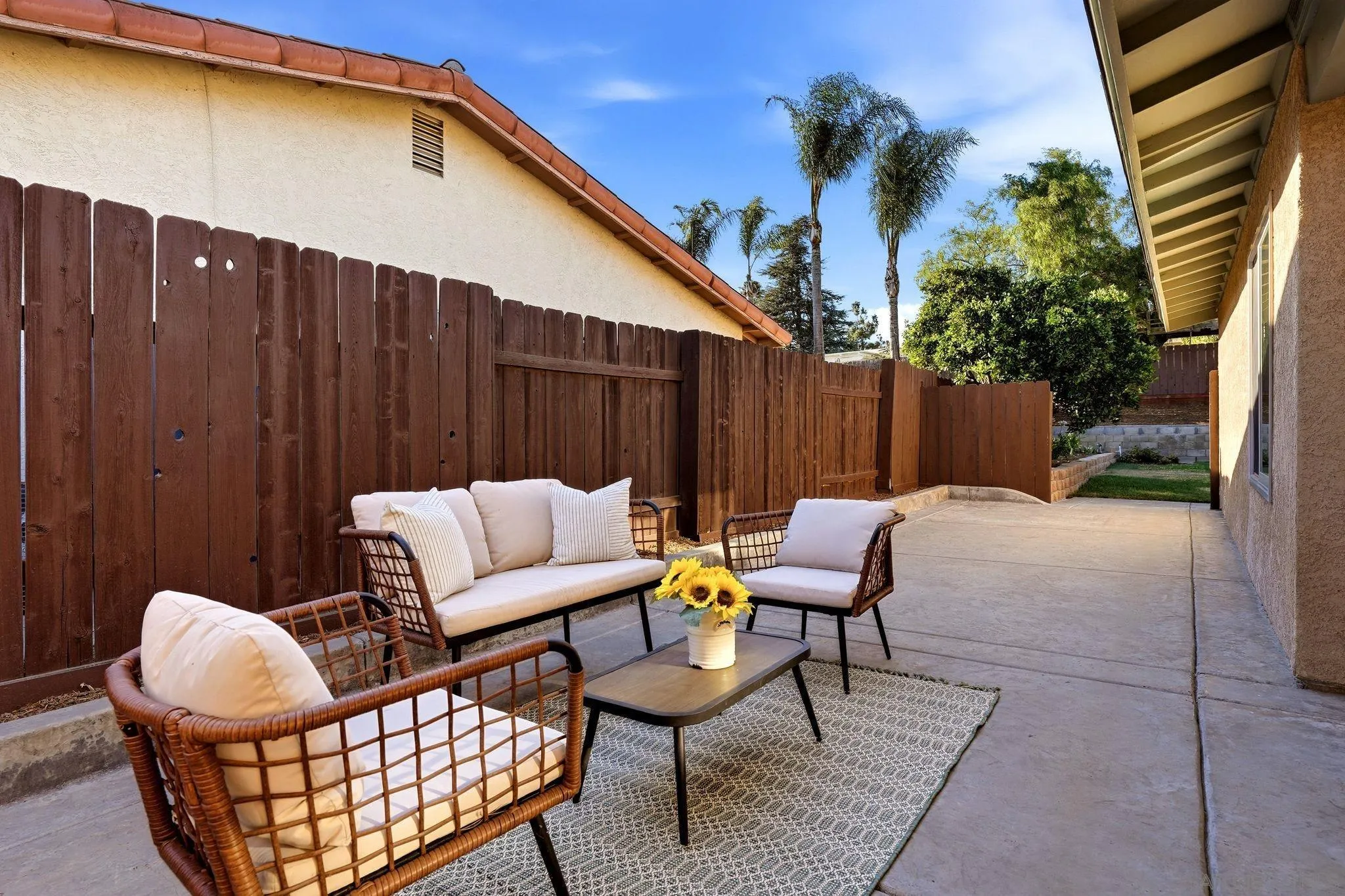 https://cdn.realtyfeed.com/cdn/127/260021315/31f01152df0b876e3402e2e616058d46.webp