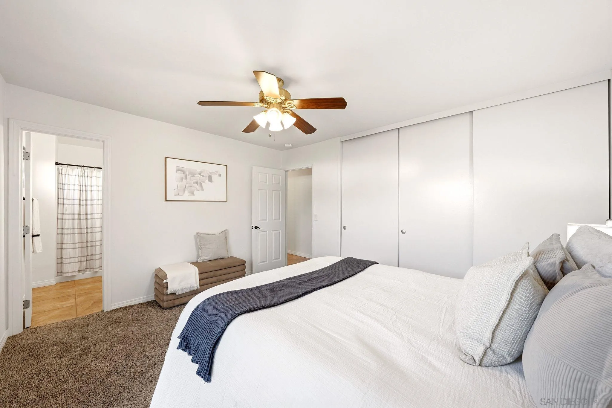 https://cdn.realtyfeed.com/cdn/127/260021315/5f76f3d1c44b2e88152ccd5b51ab82b8.webp