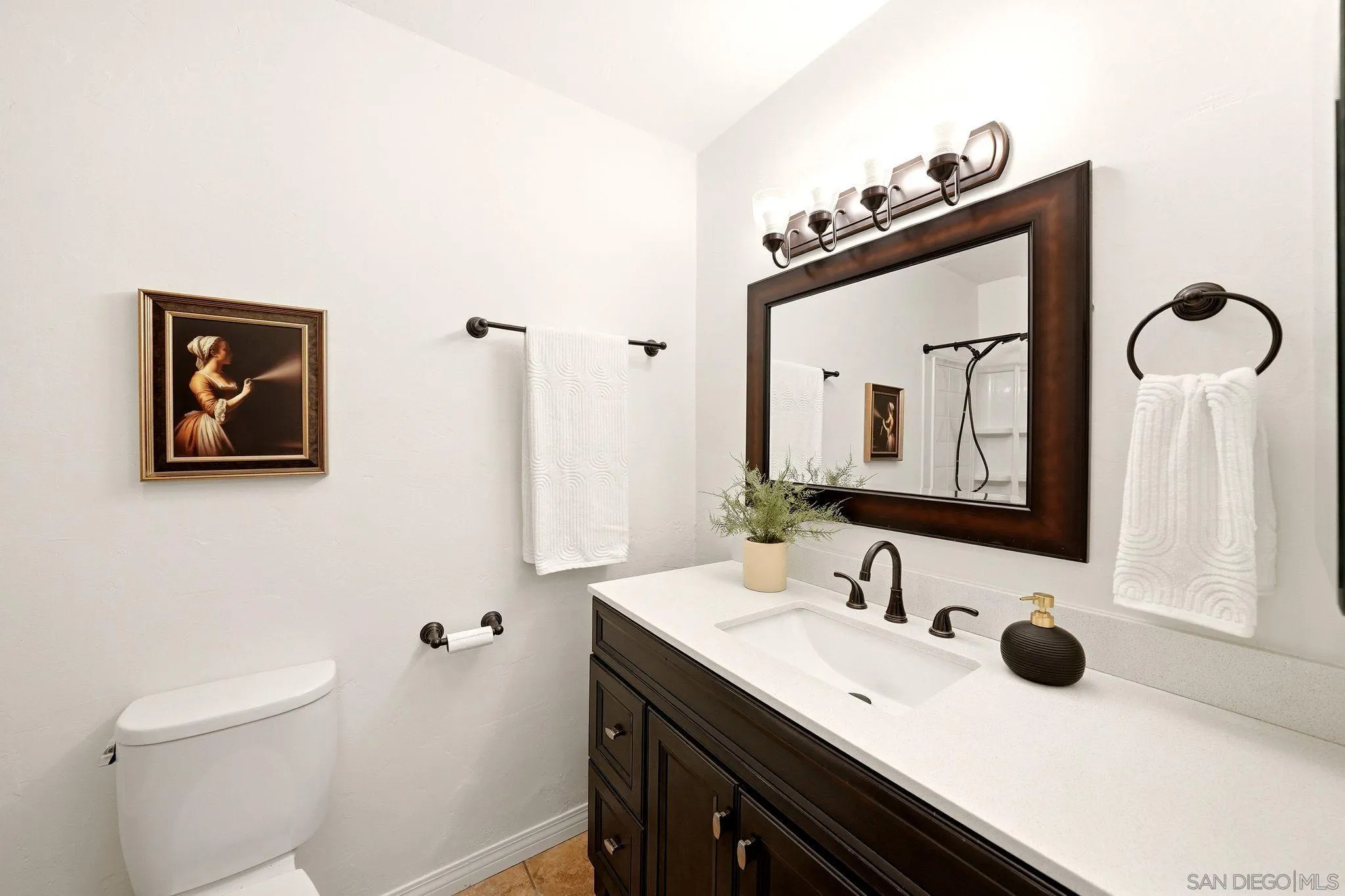 https://cdn.realtyfeed.com/cdn/127/260021315/aa97e176829ab089ab50ffc7560bb548.webp