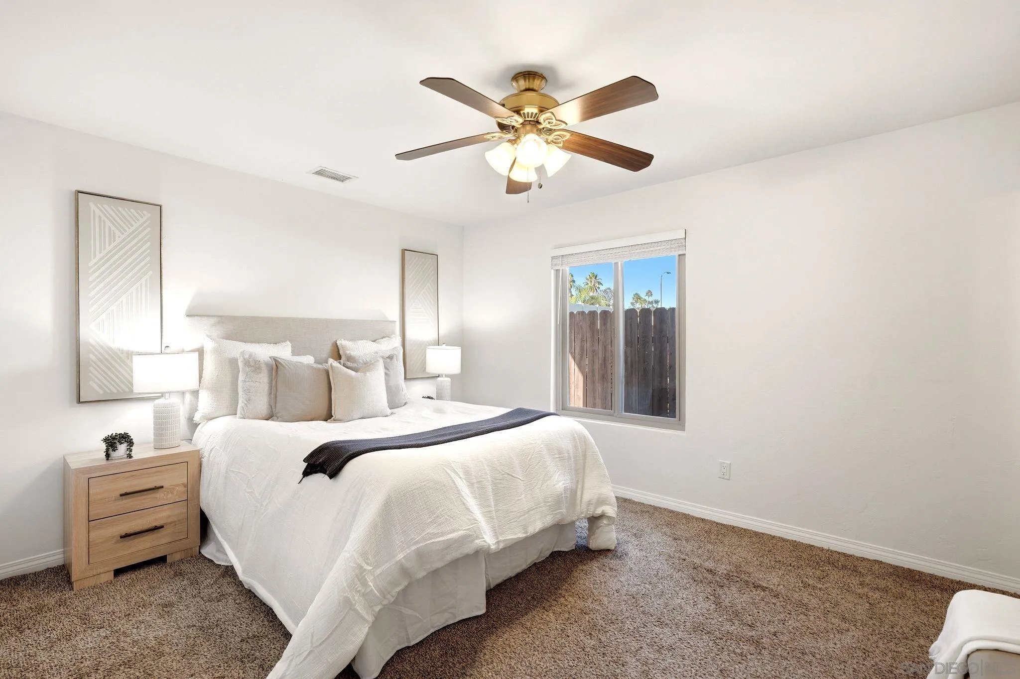 https://cdn.realtyfeed.com/cdn/127/260021315/b34cd054bb4067d98428710e7e3deae3.webp