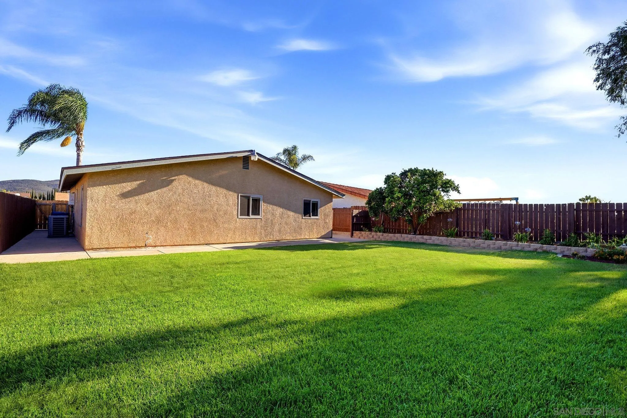 https://cdn.realtyfeed.com/cdn/127/260021315/e8c997e2b187b027369fab3bee6fca38.webp