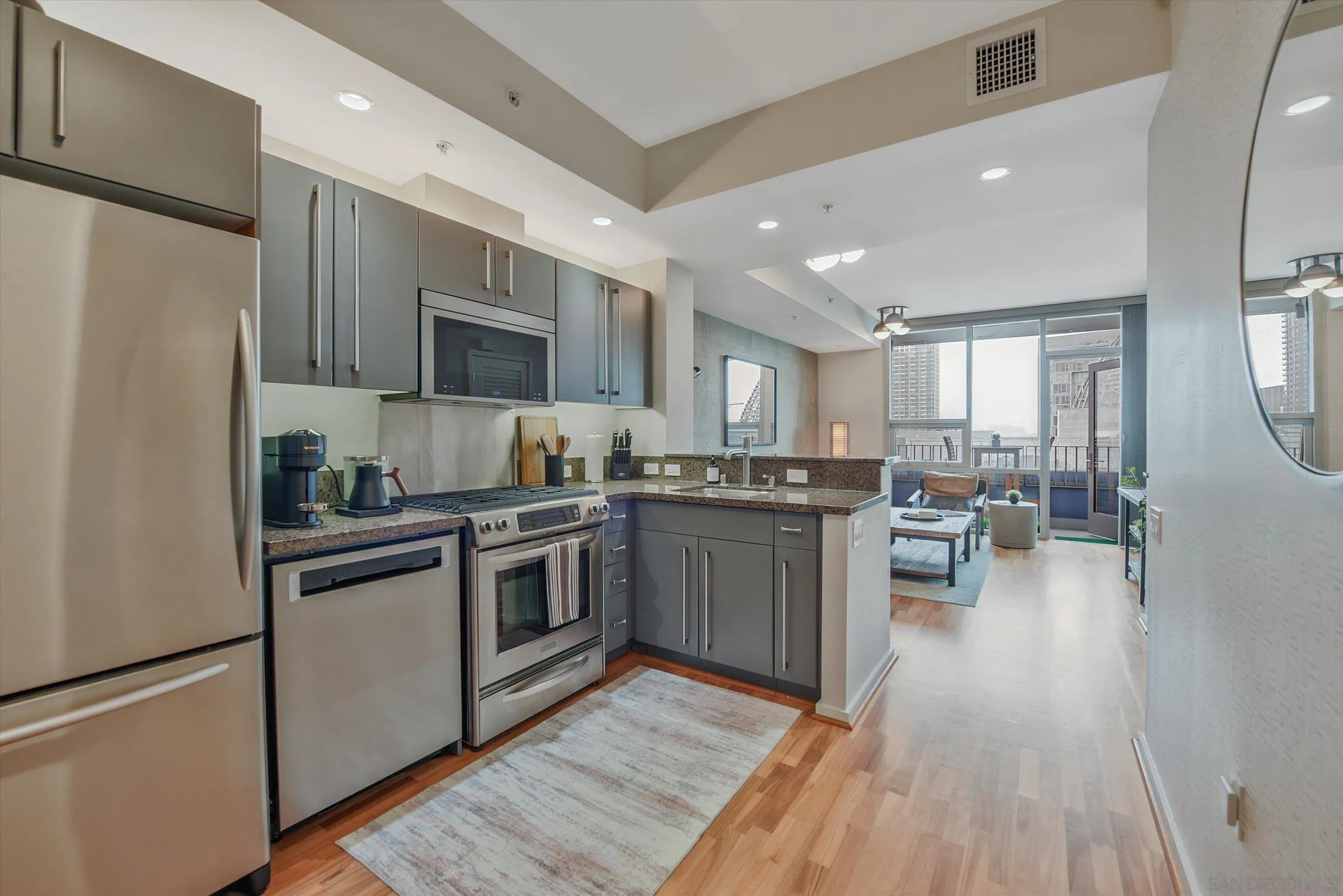 321 10Th Ave #1603, San Diego, CA 92101, photo 9